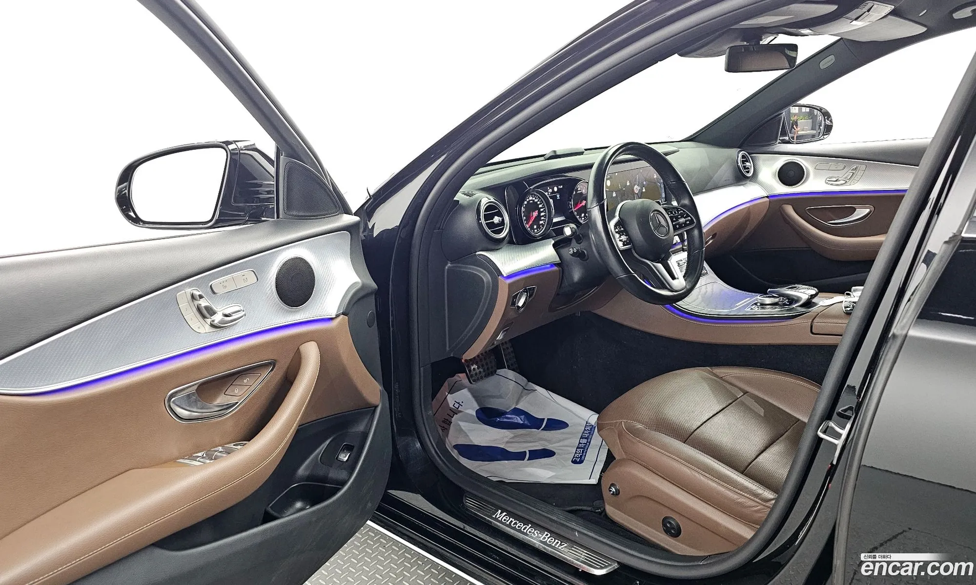 Mercedes-Benz E-Class W213 2019 WDDZF4FB0LA703950 — 14