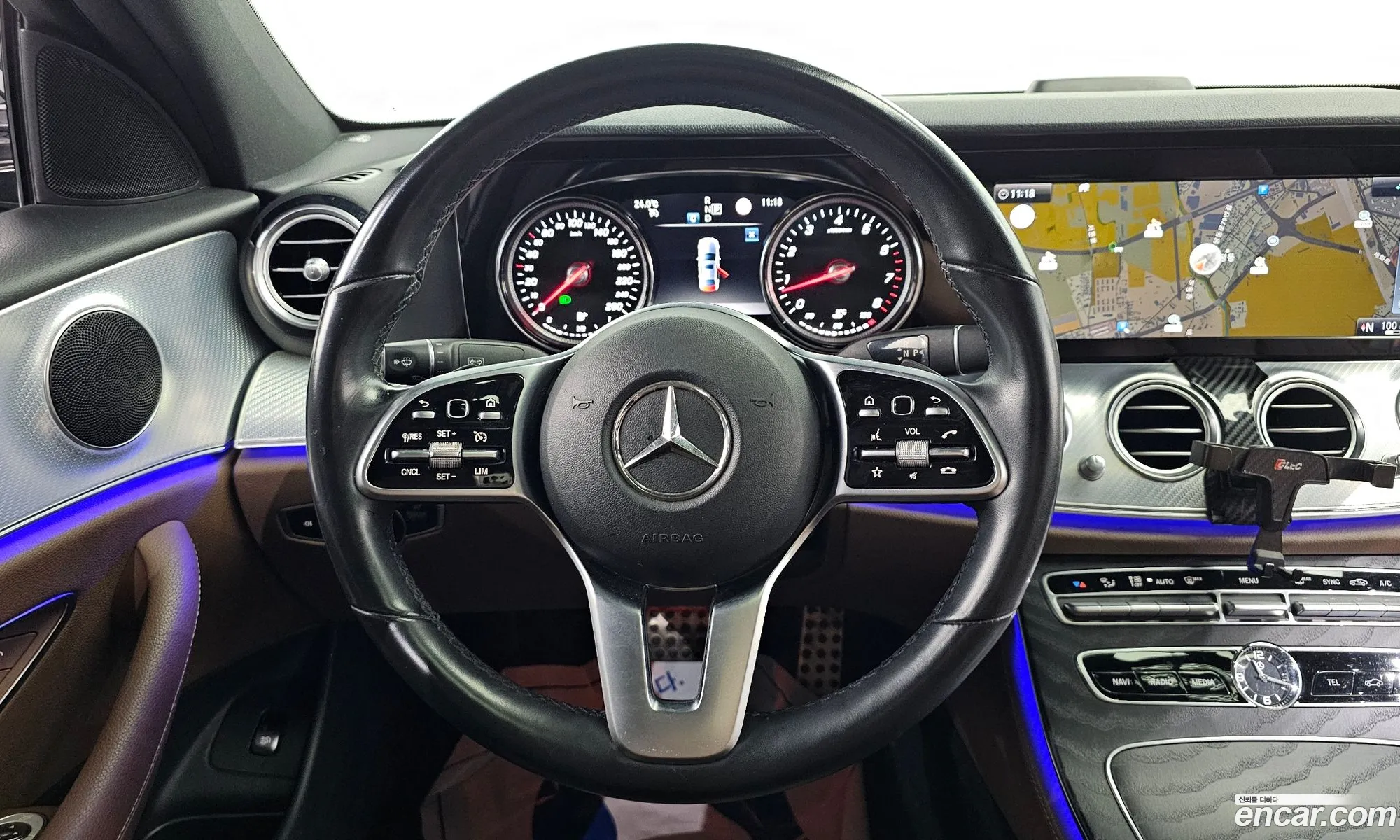 Mercedes-Benz E-Class W213 2019 WDDZF4FB0LA703950 — 3
