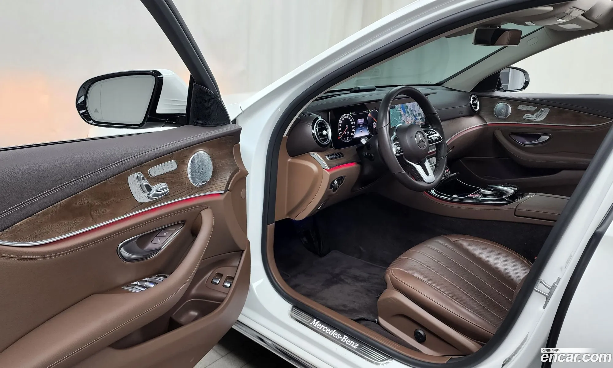 Mercedes-Benz E-Class W213 2020 — 12