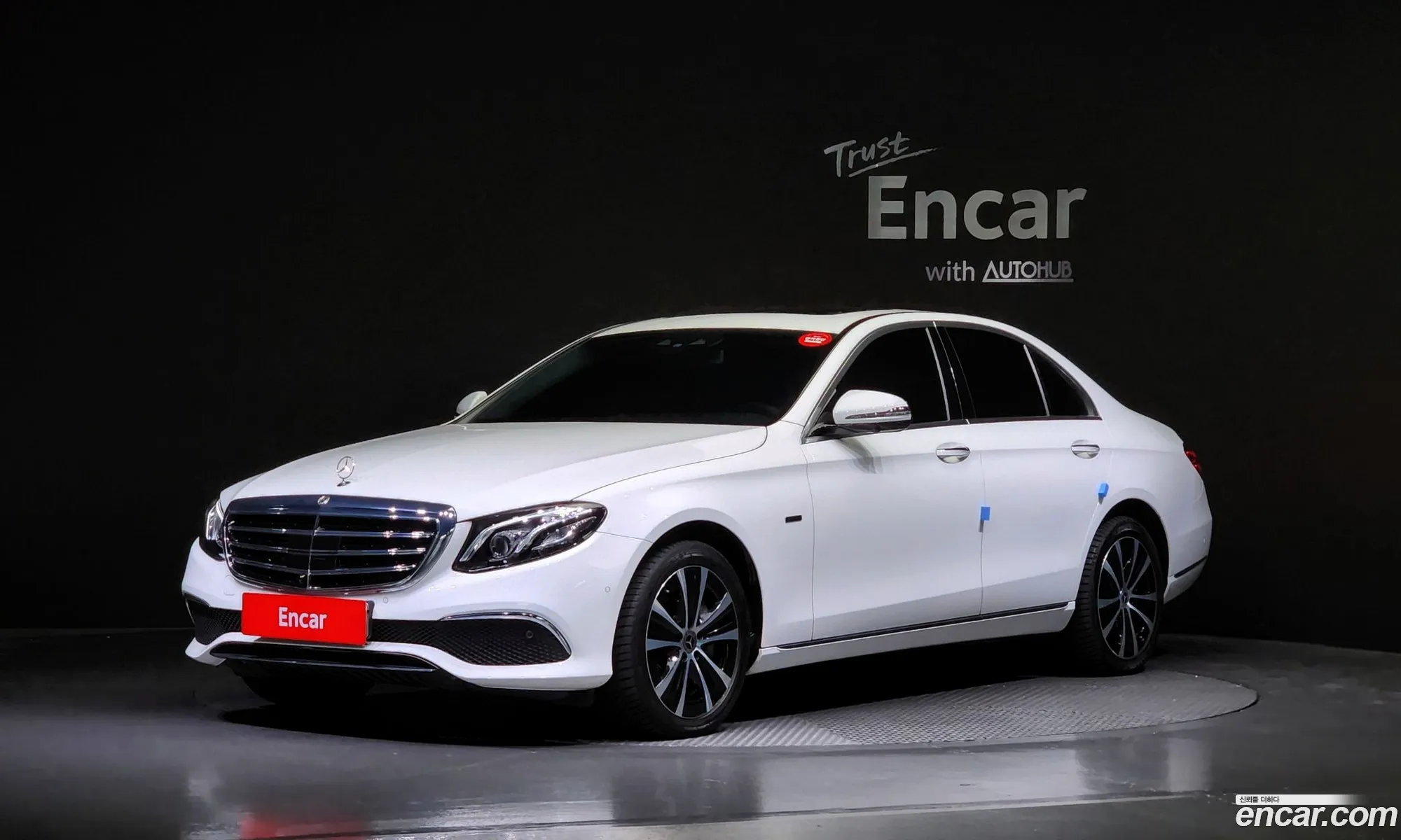 Mercedes-Benz E-Class W213 2020 — 15