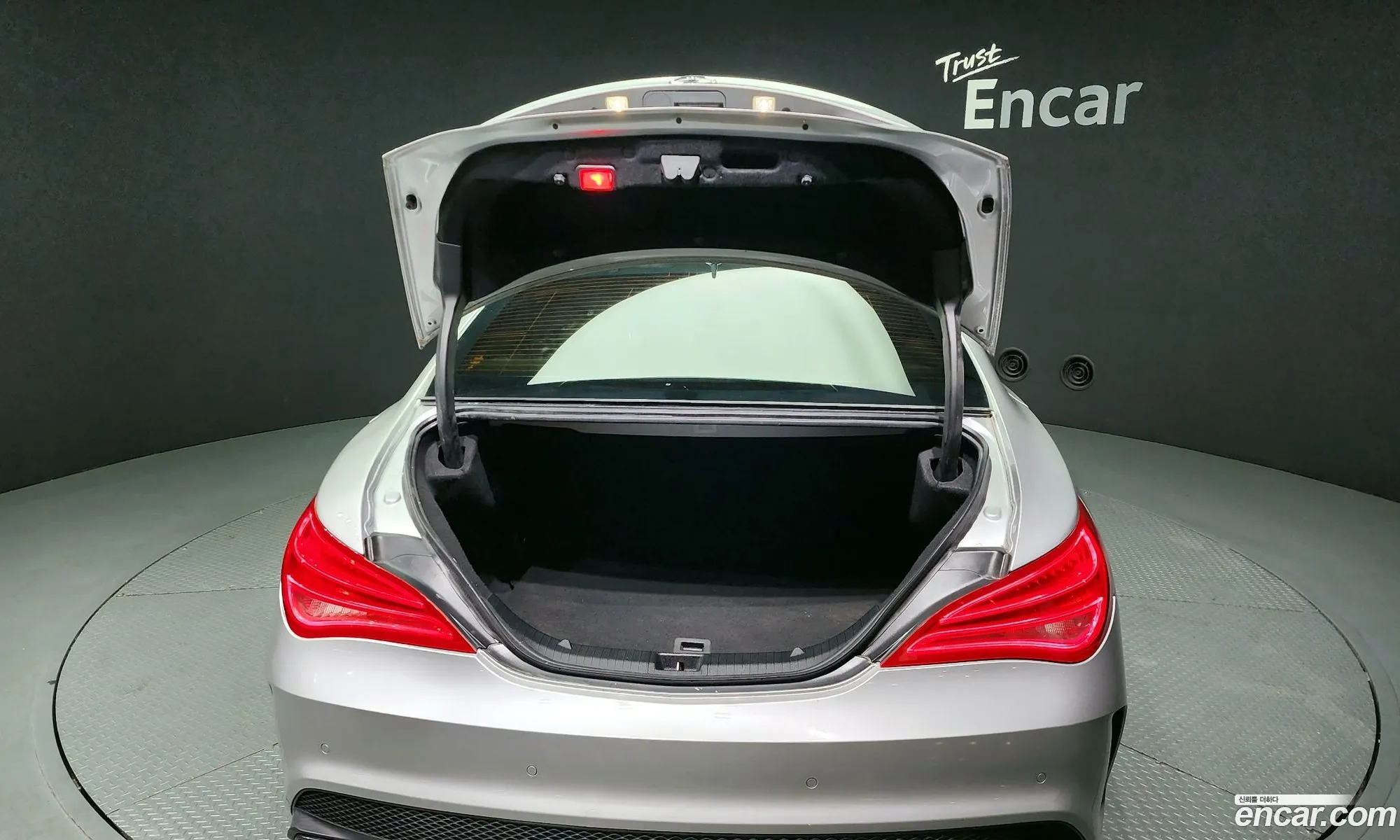 Mercedes-Benz CLA-Class C117 2015 WDDSJ5CB3FN202719 — 17