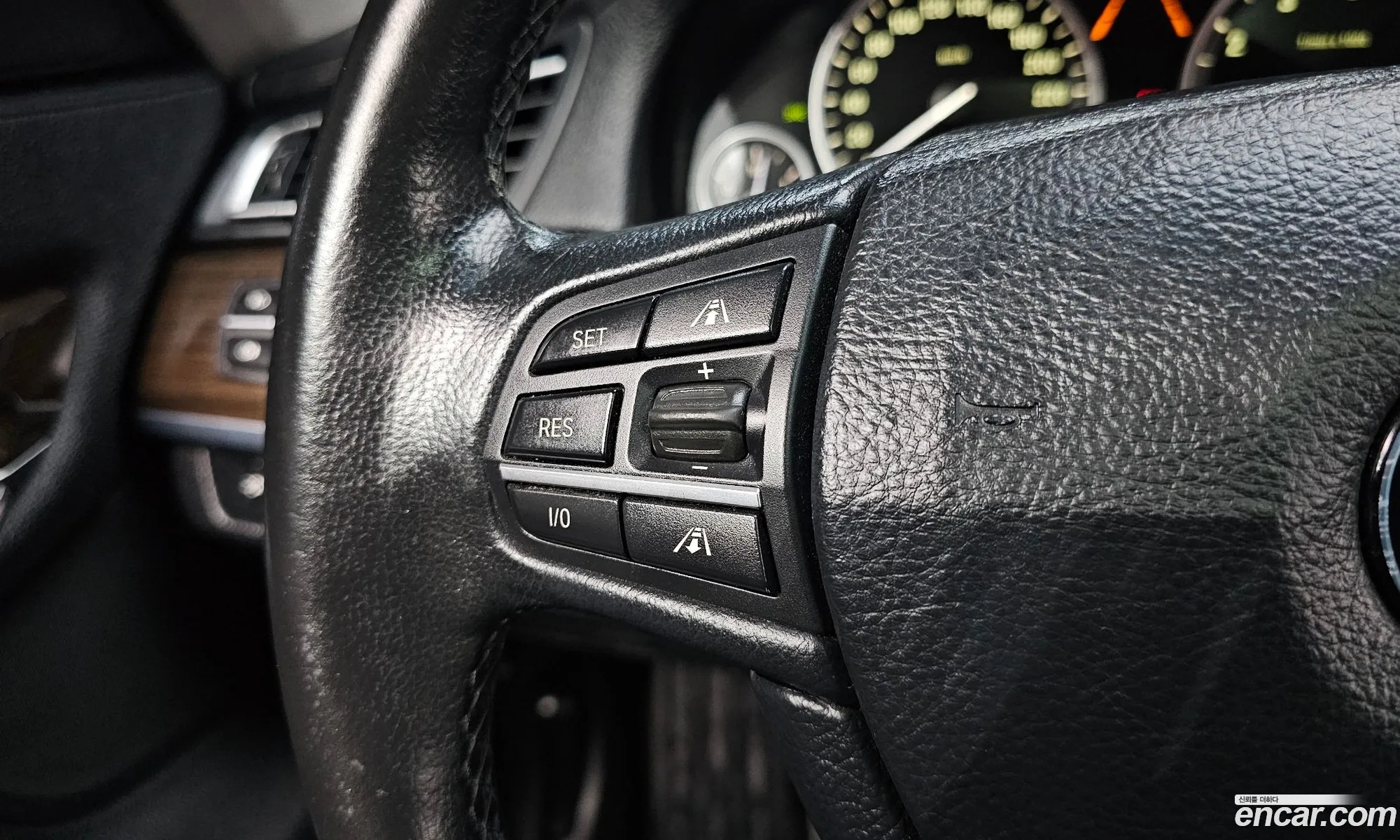 BMW 7 Series 2012 WBAKA4106CC368792 — 7
