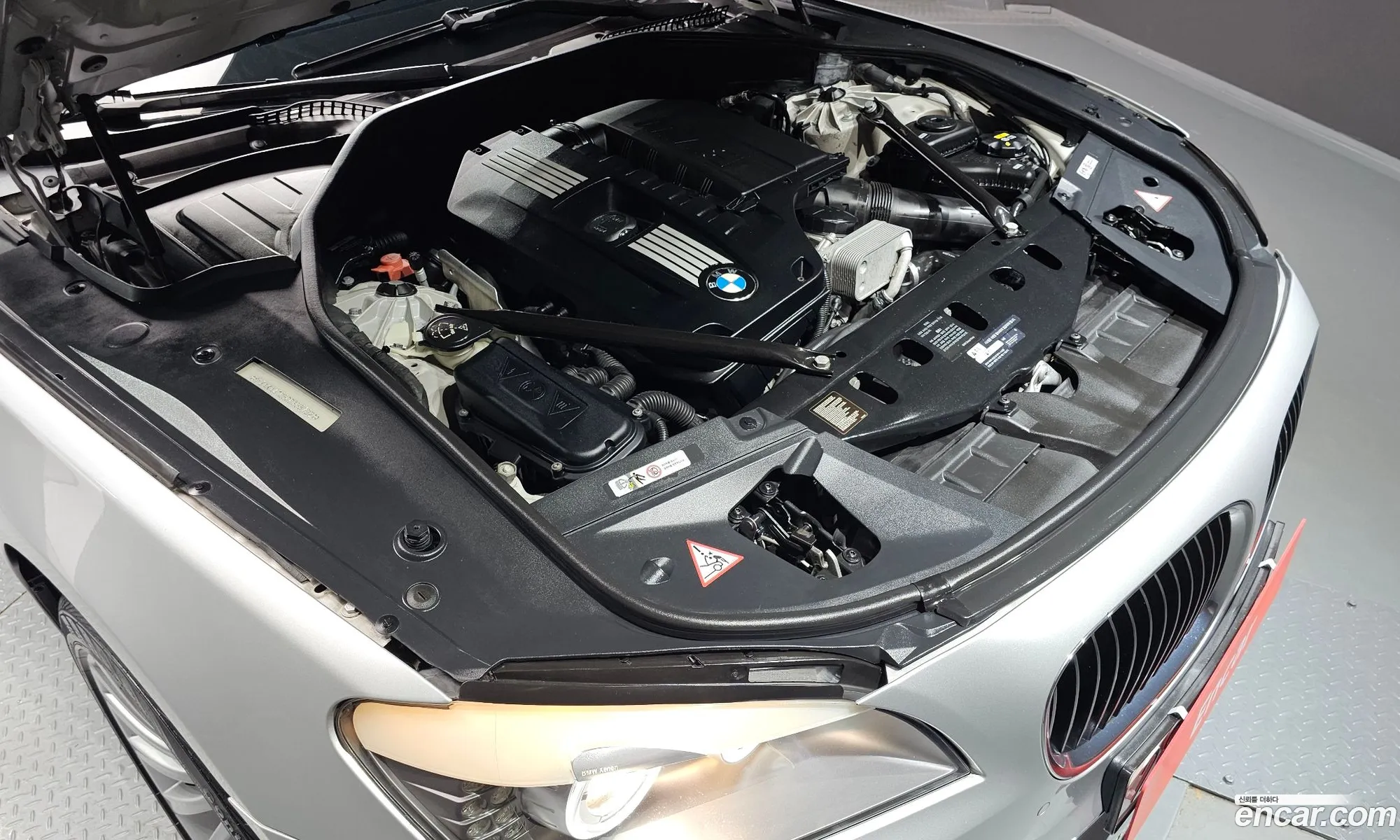 BMW 7 Series 2012 WBAKA4106CC368792 — 16