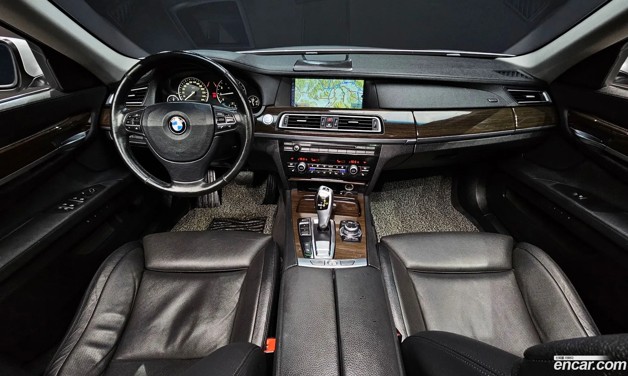 BMW 7 Series 2012 WBAKA4106CC368792 — 18