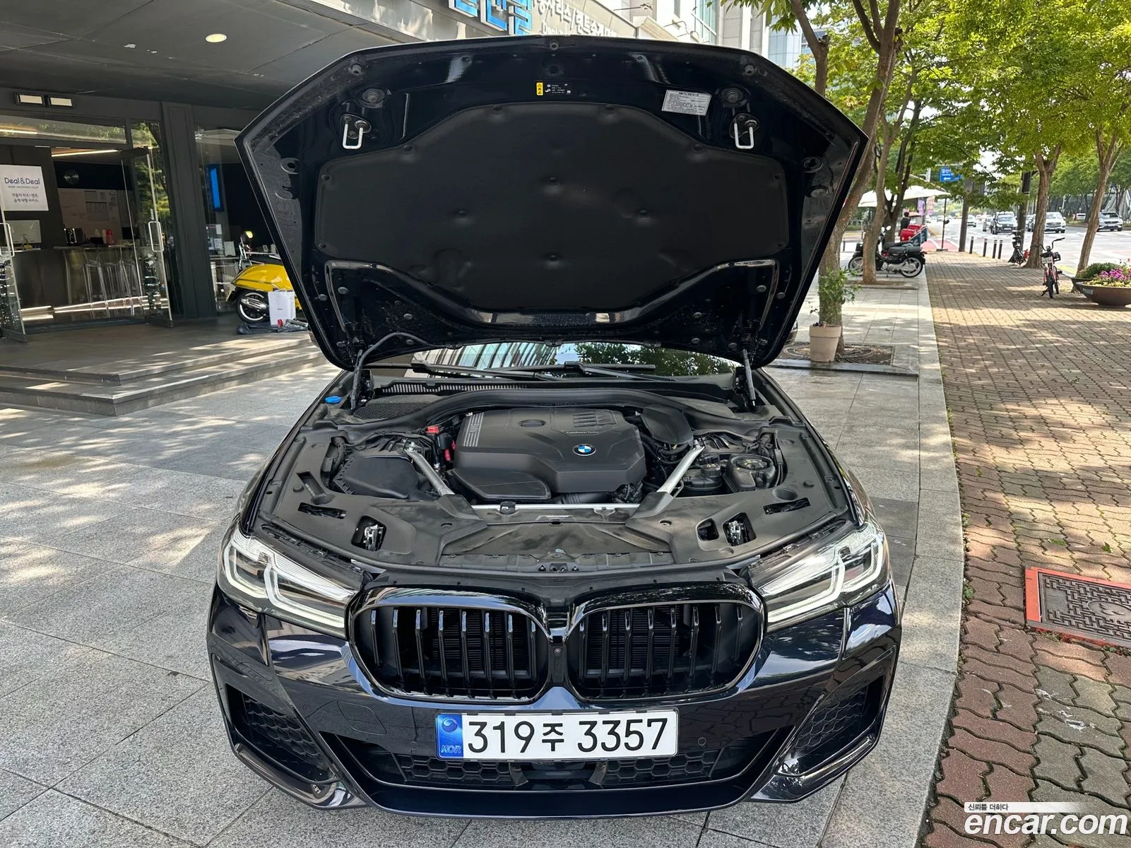 BMW 5 Series 2023 — 3