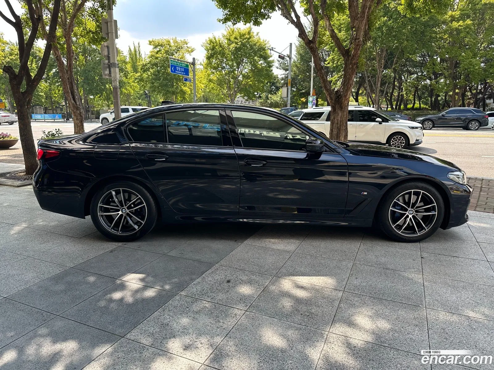 BMW 5 Series 2023 — 20