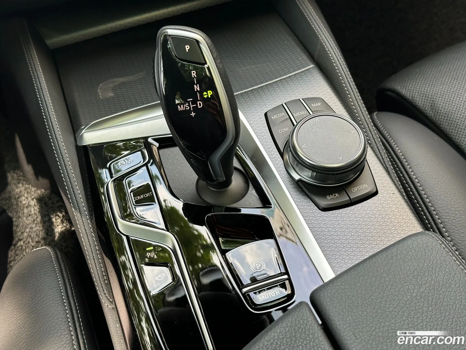 BMW 5 Series 2023 — 12