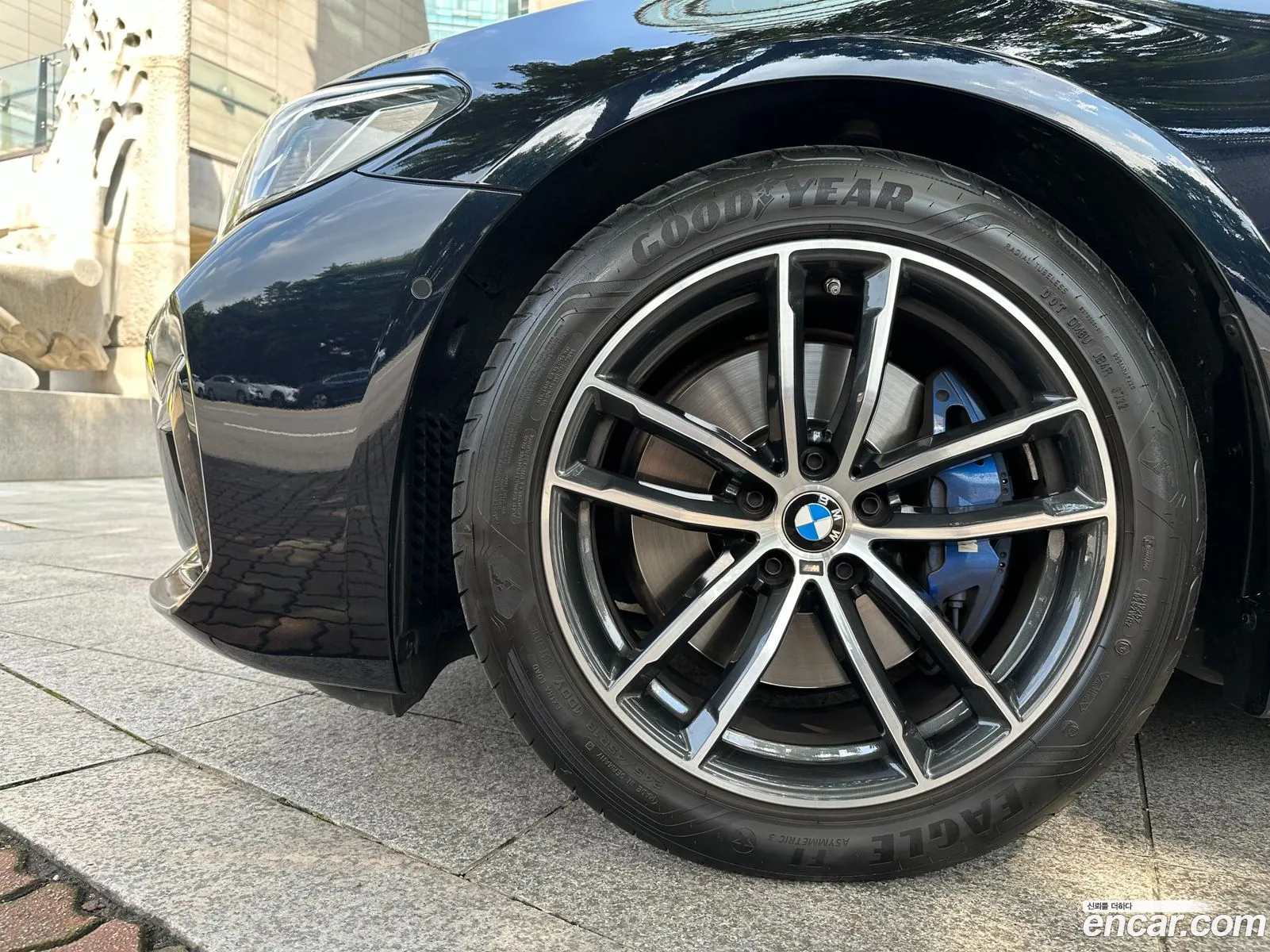 BMW 5 Series 2023 — 18