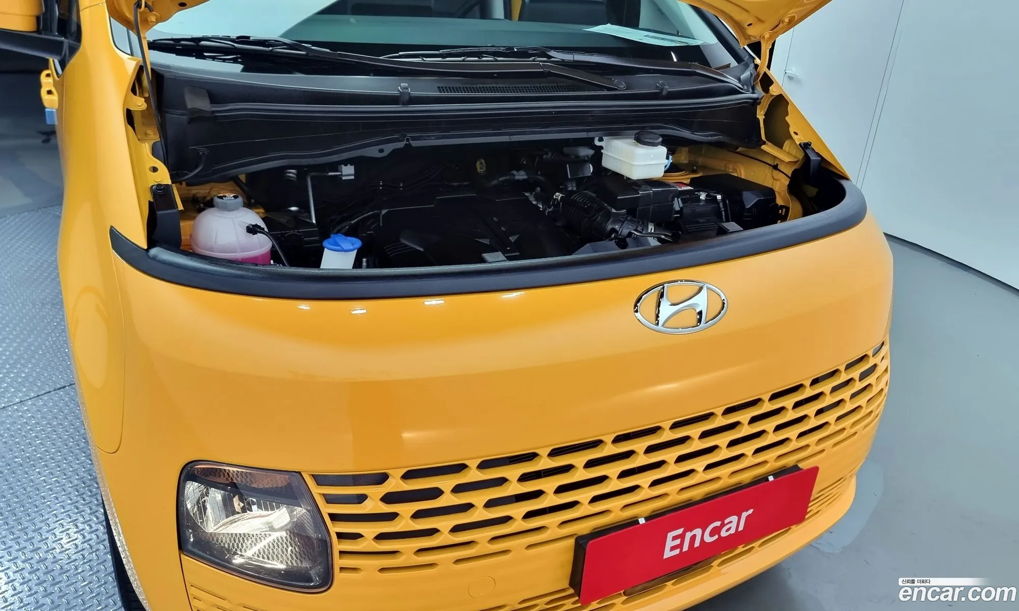 Hyundai Staria 2023 — 14
