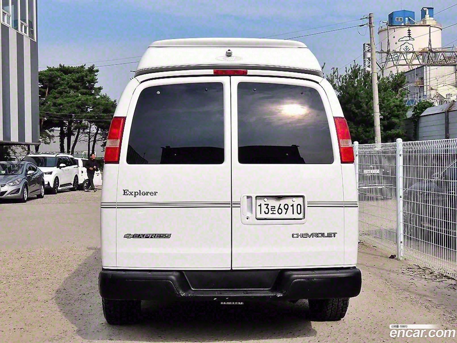 Chevrolet Express Van 2006 — 13