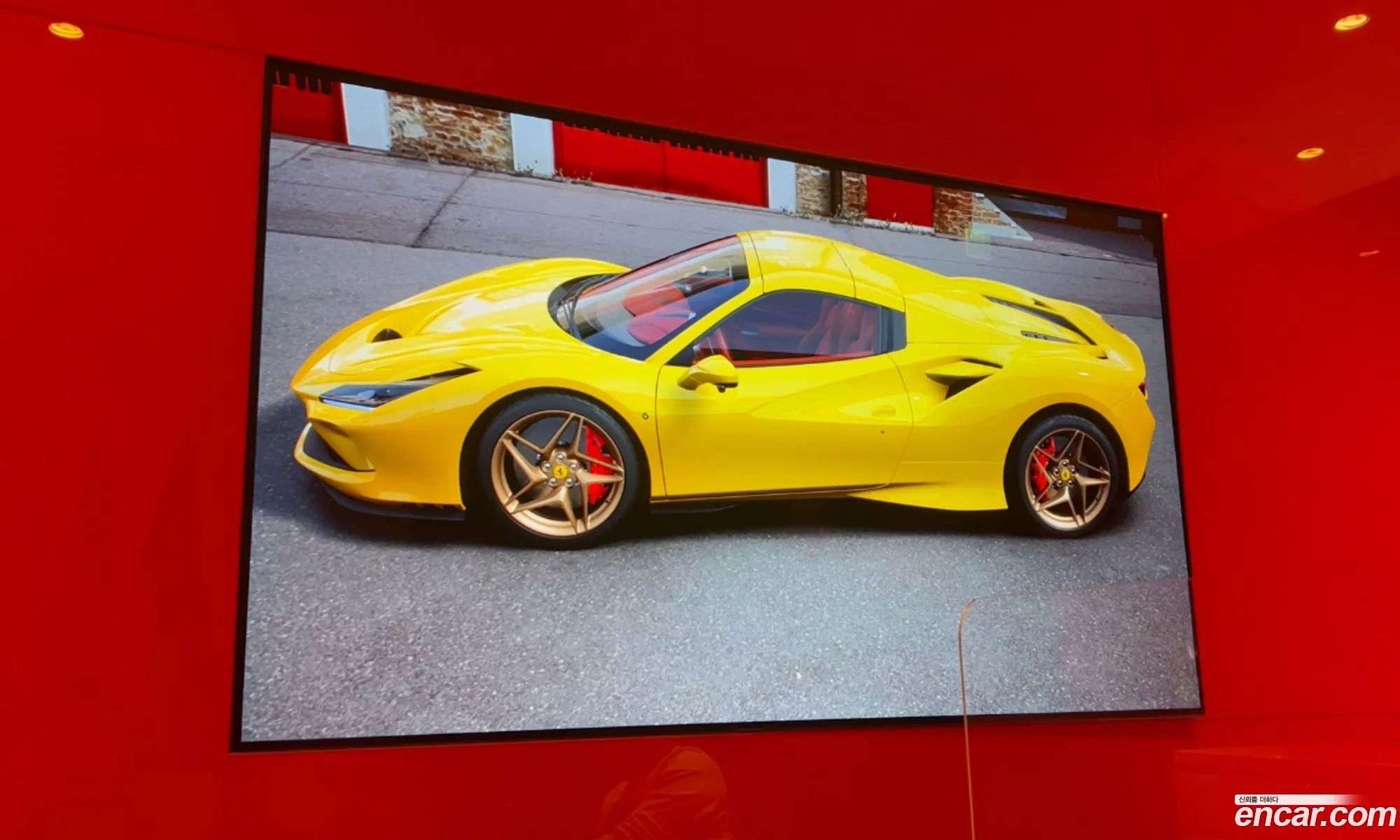 Ferrari F8 Spider 2022 — 14