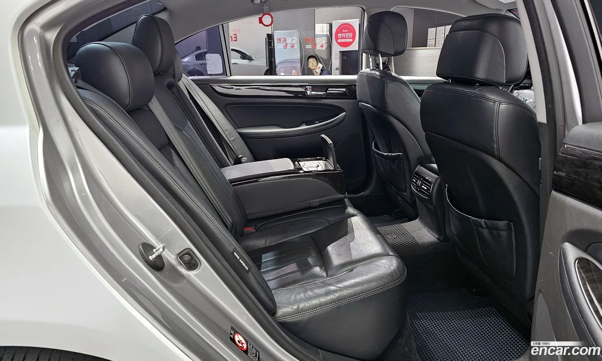 Hyundai Genesis 2011 — 6