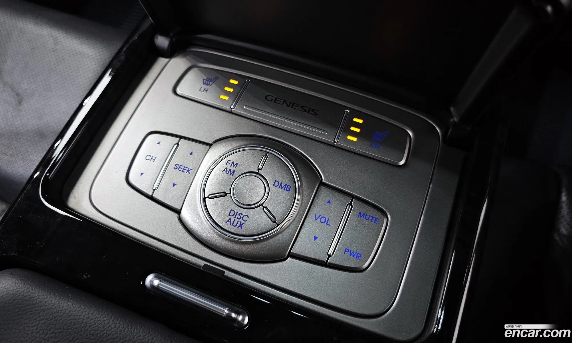 Hyundai Genesis 2011 — 4