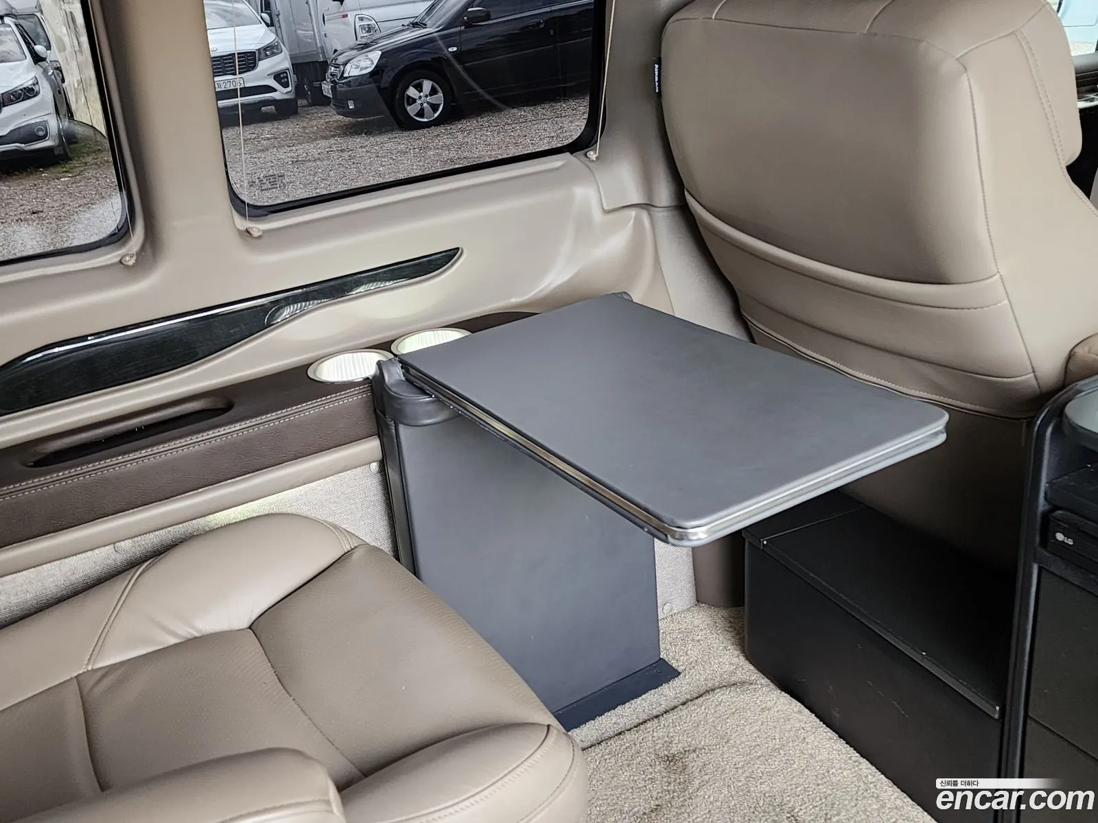 GMC Savana 2020 — 18