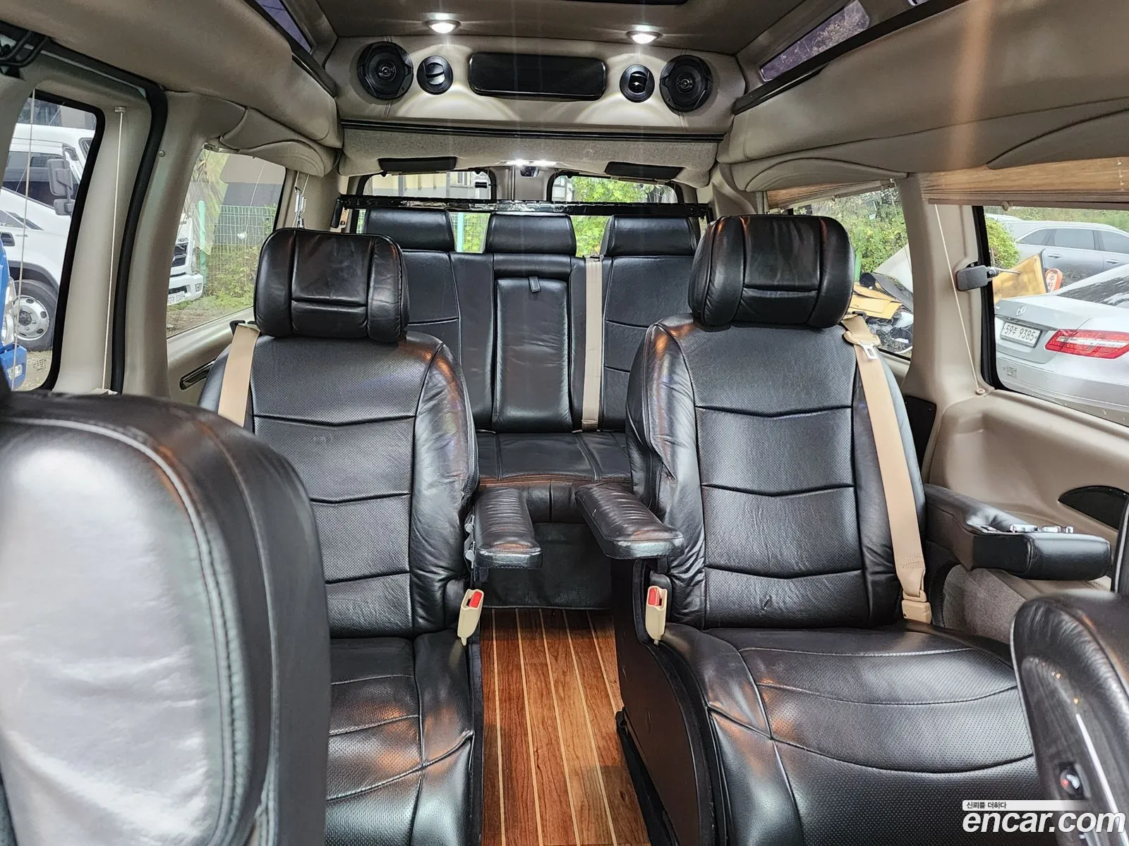 GMC Savana 2020 — 16