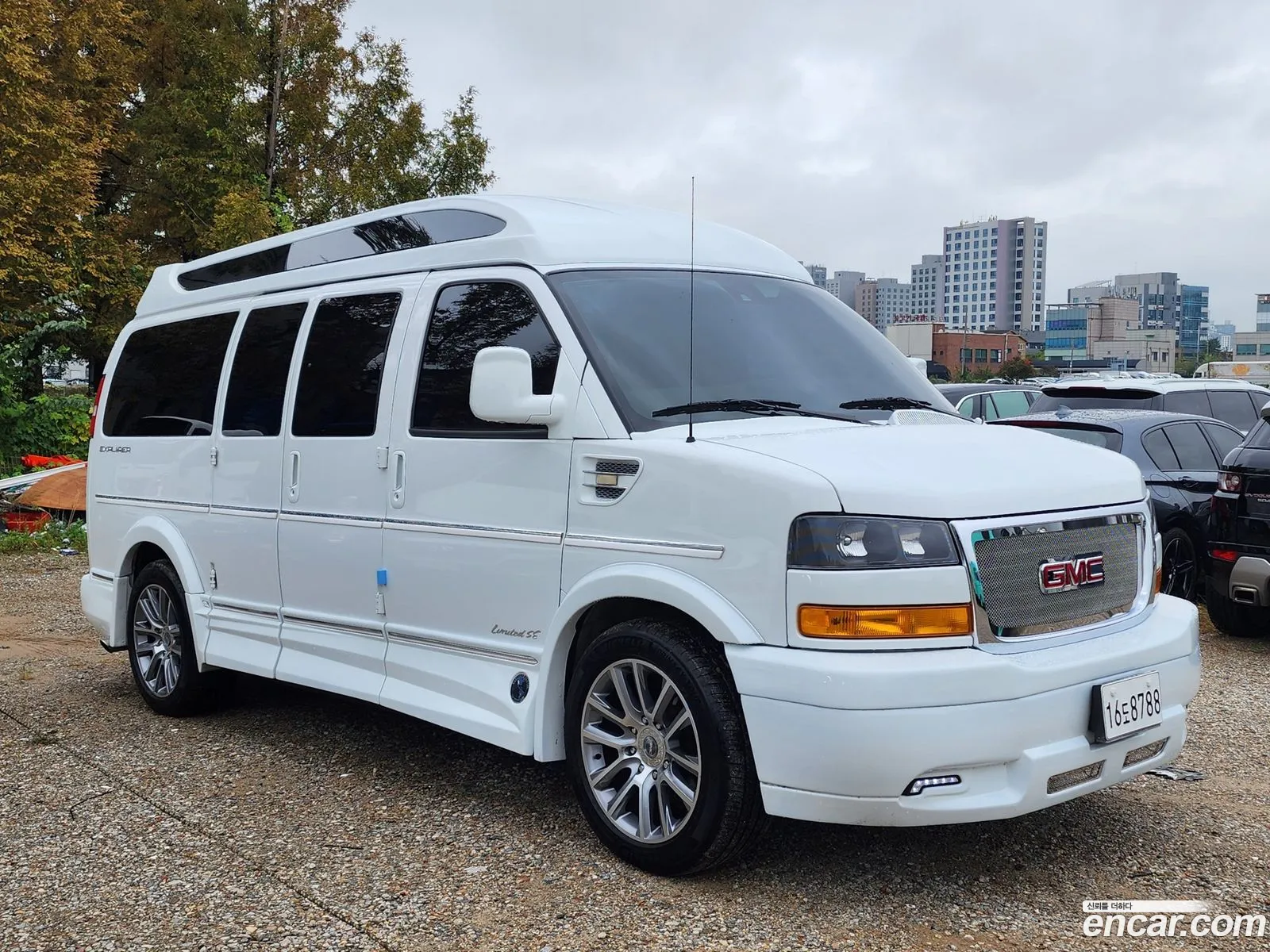 GMC Savana 2020 — 13