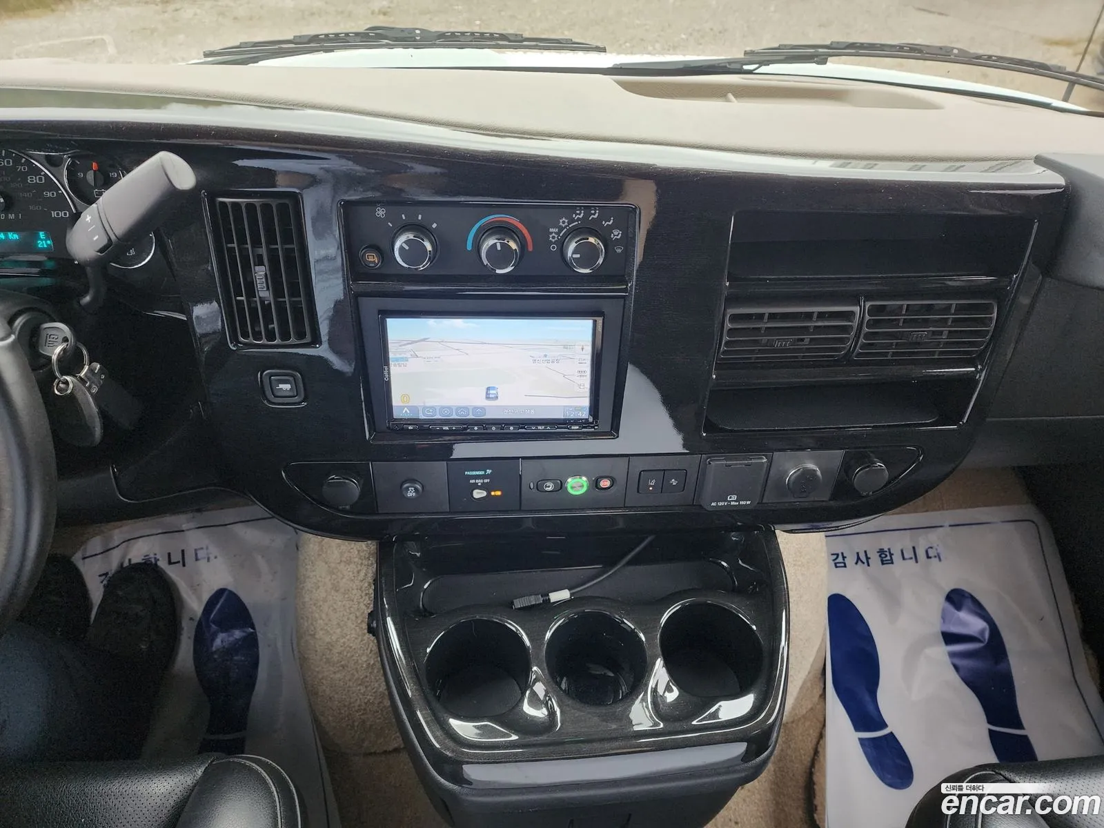 GMC Savana 2020 — 15