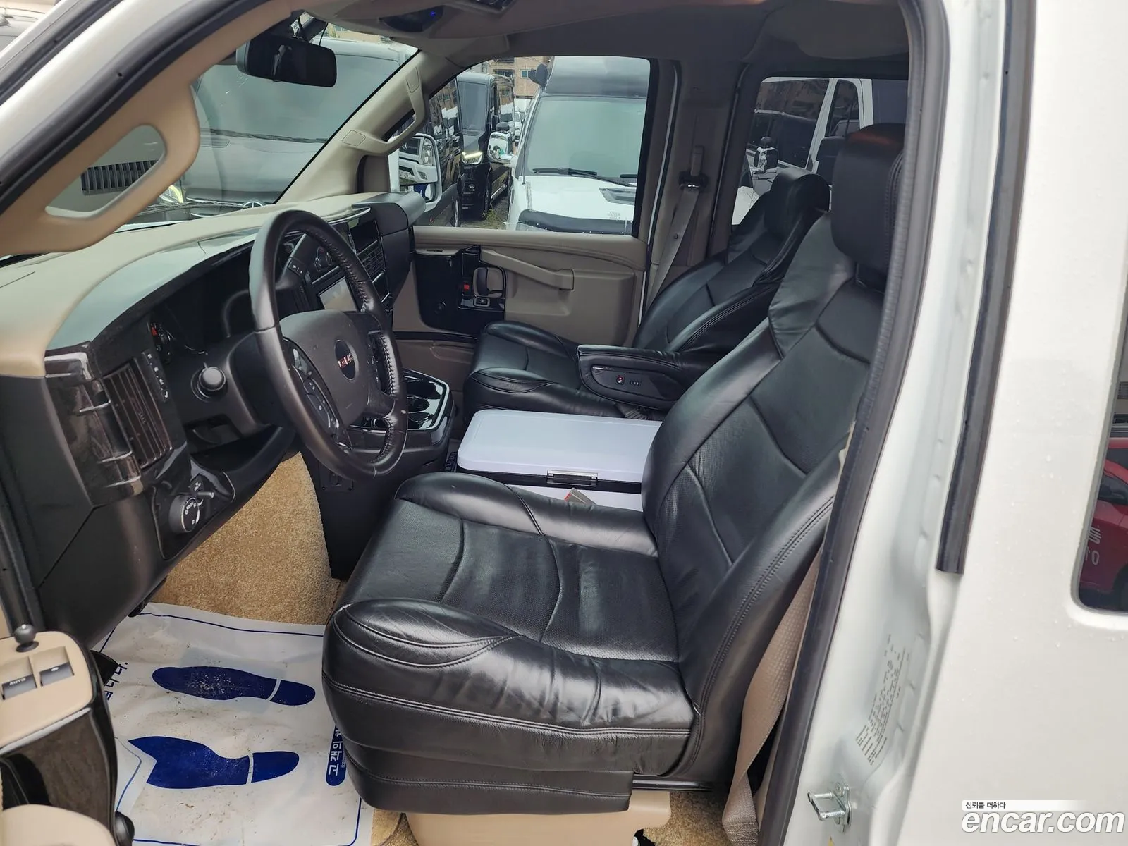 GMC Savana 2020 — 4