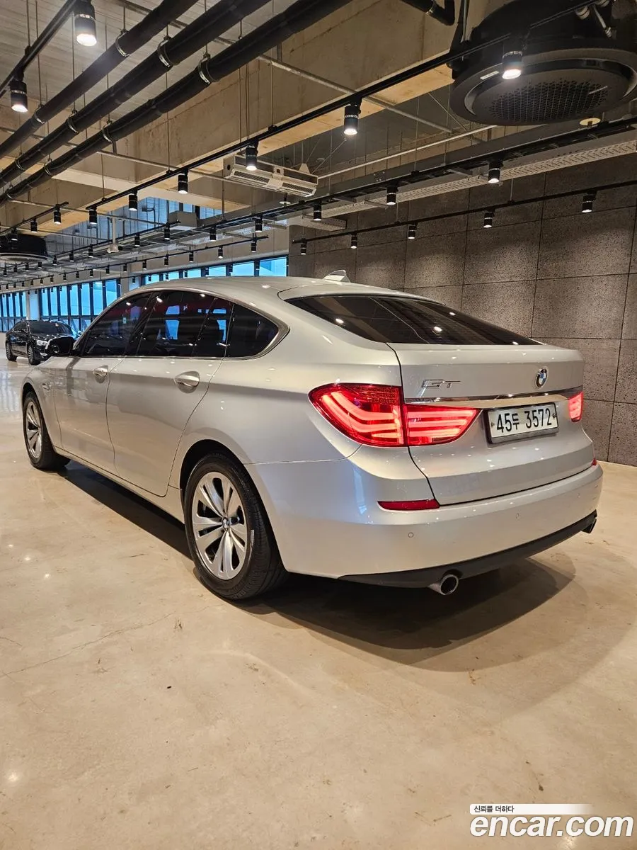 BMW 5 Series GT 2011 — 2
