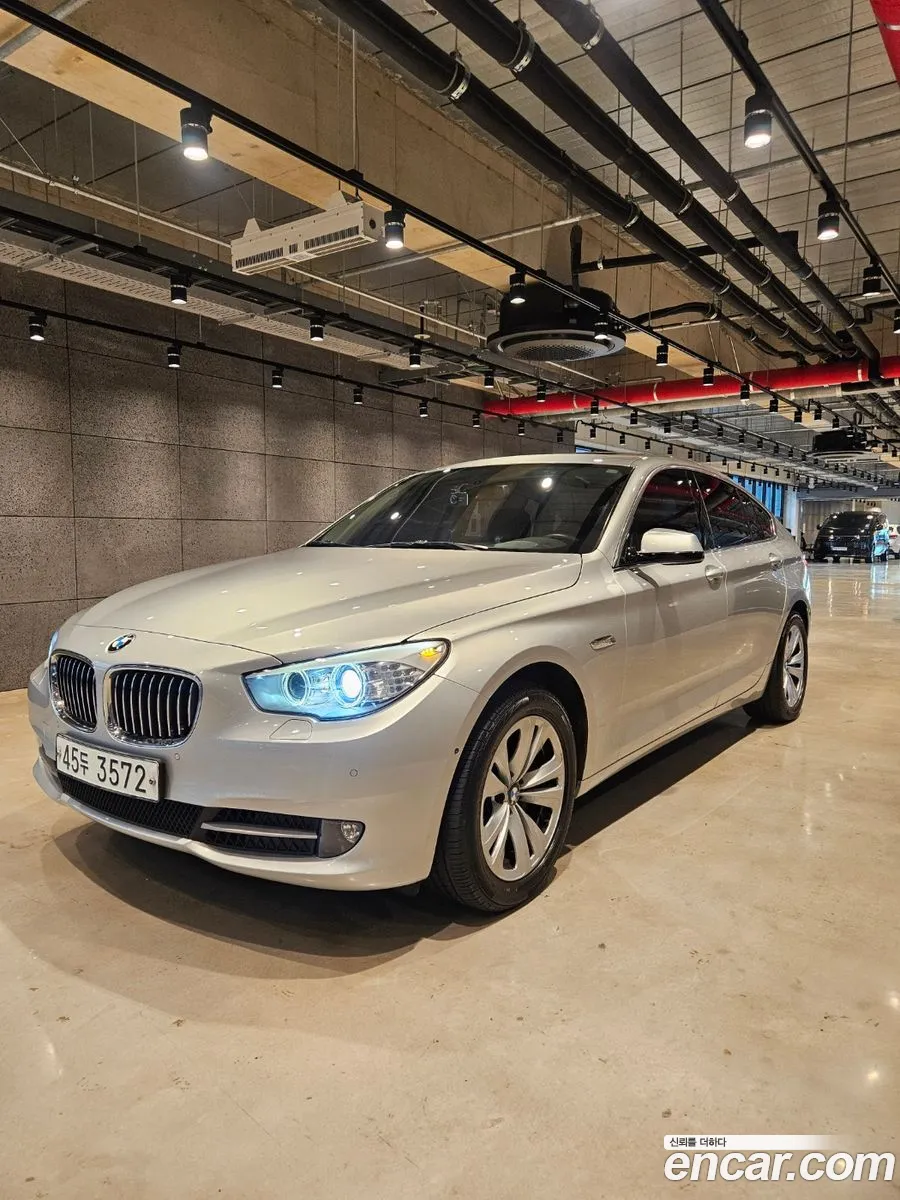 BMW 5 Series GT 2011 — 11