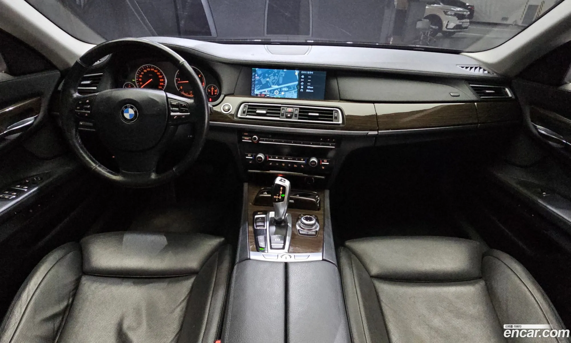 BMW 7 Series 2011 WBAKM2109BC615703 — 10
