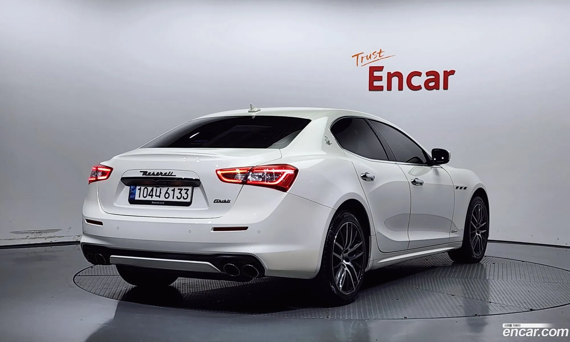 Maserati Ghibli 2017 — 18