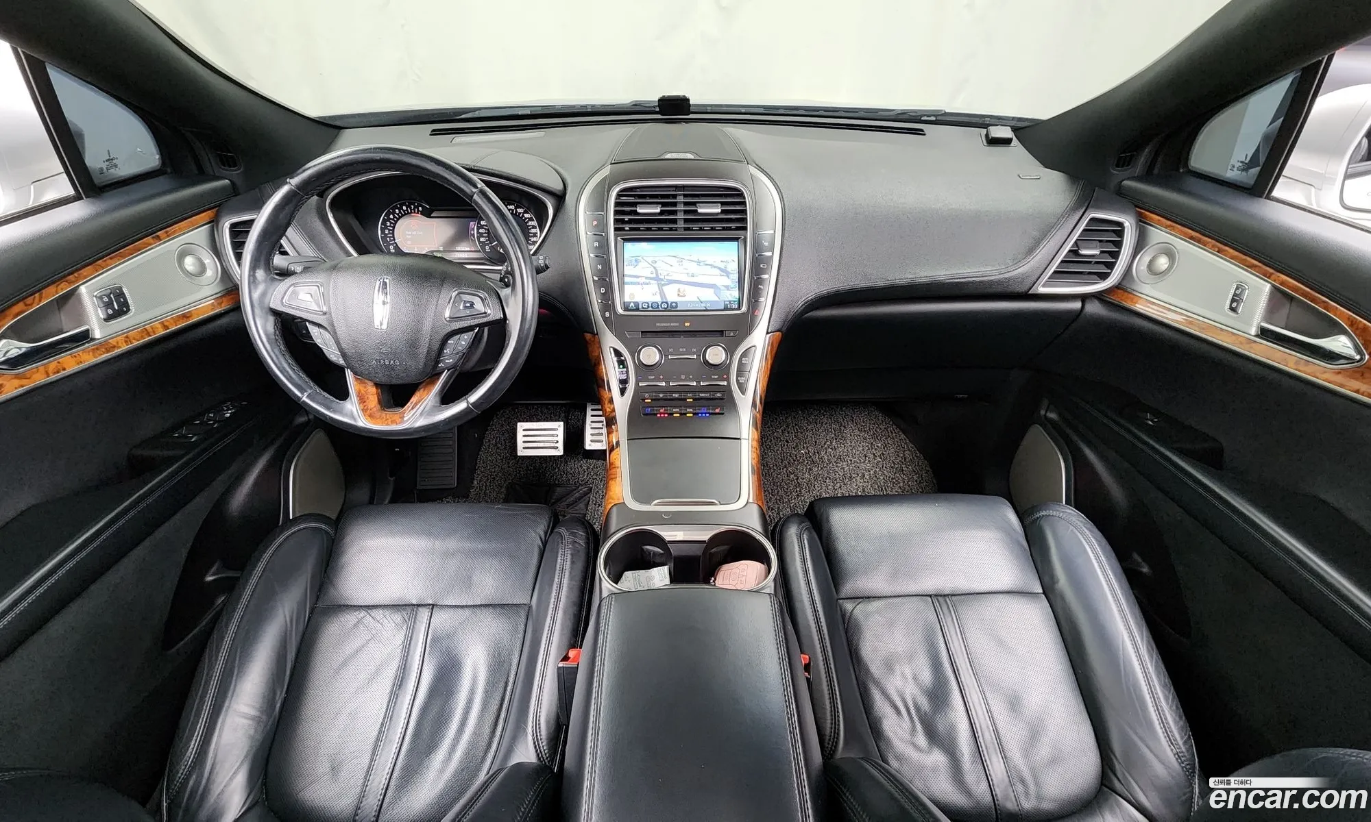 Lincoln MKX 2016 2LMPJ8LP3GBL65932 — 16