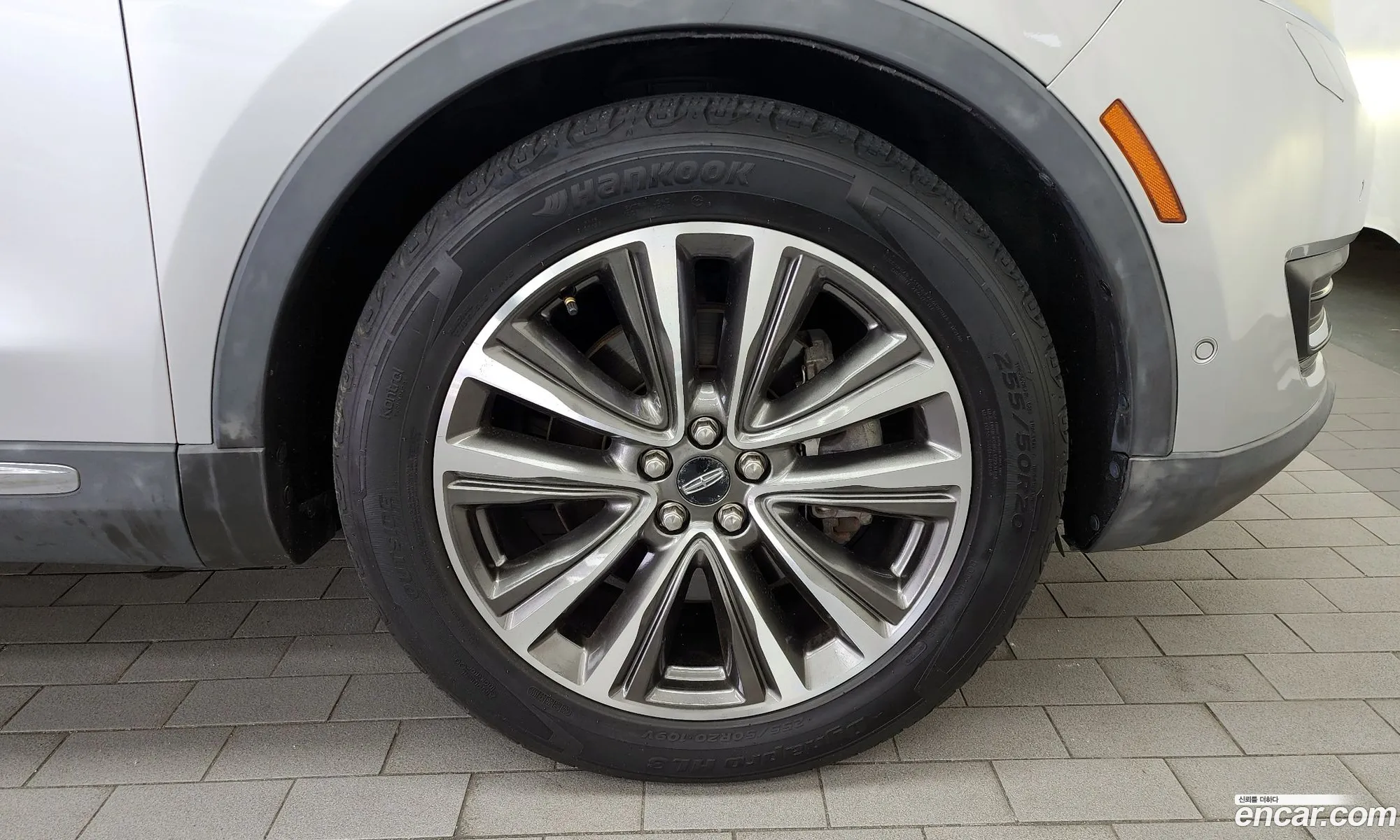 Lincoln MKX 2016 2LMPJ8LP3GBL65932 — 18