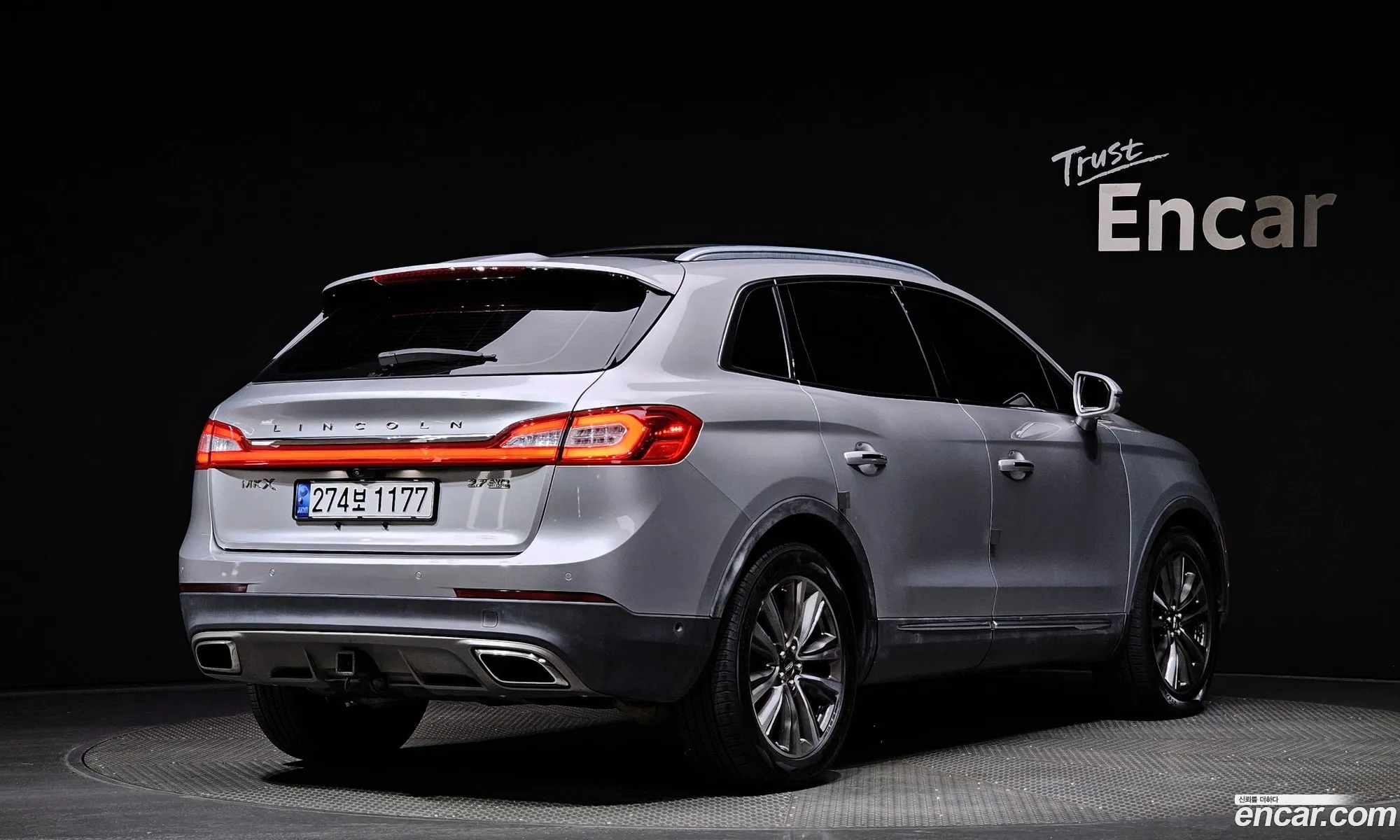 Lincoln MKX 2016 2LMPJ8LP3GBL65932 — 9
