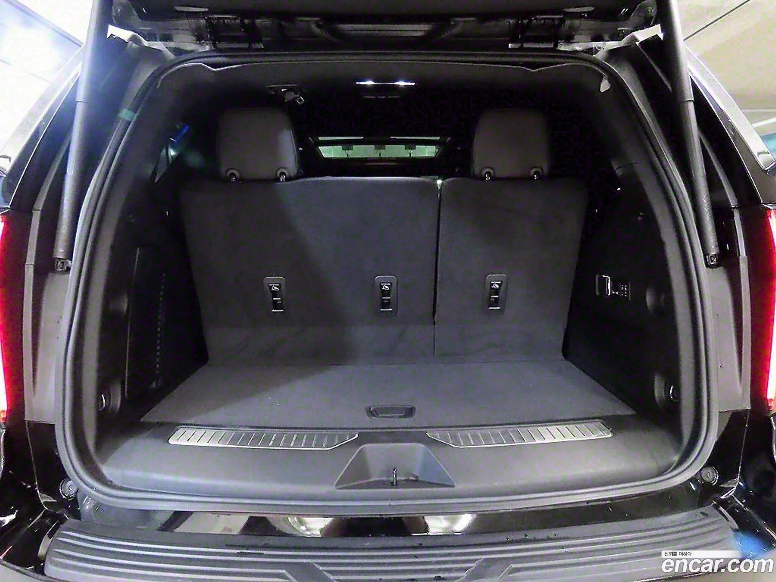 Chevrolet (GM Daewoo) Tahoe 2022 — 15
