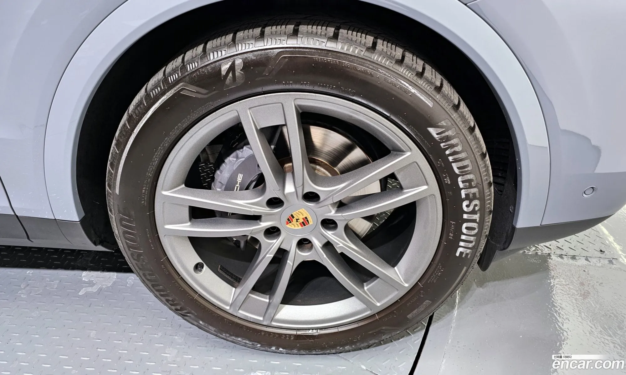 Porsche Cayenne 2023 WP1AA29YXRDA00419 — 18