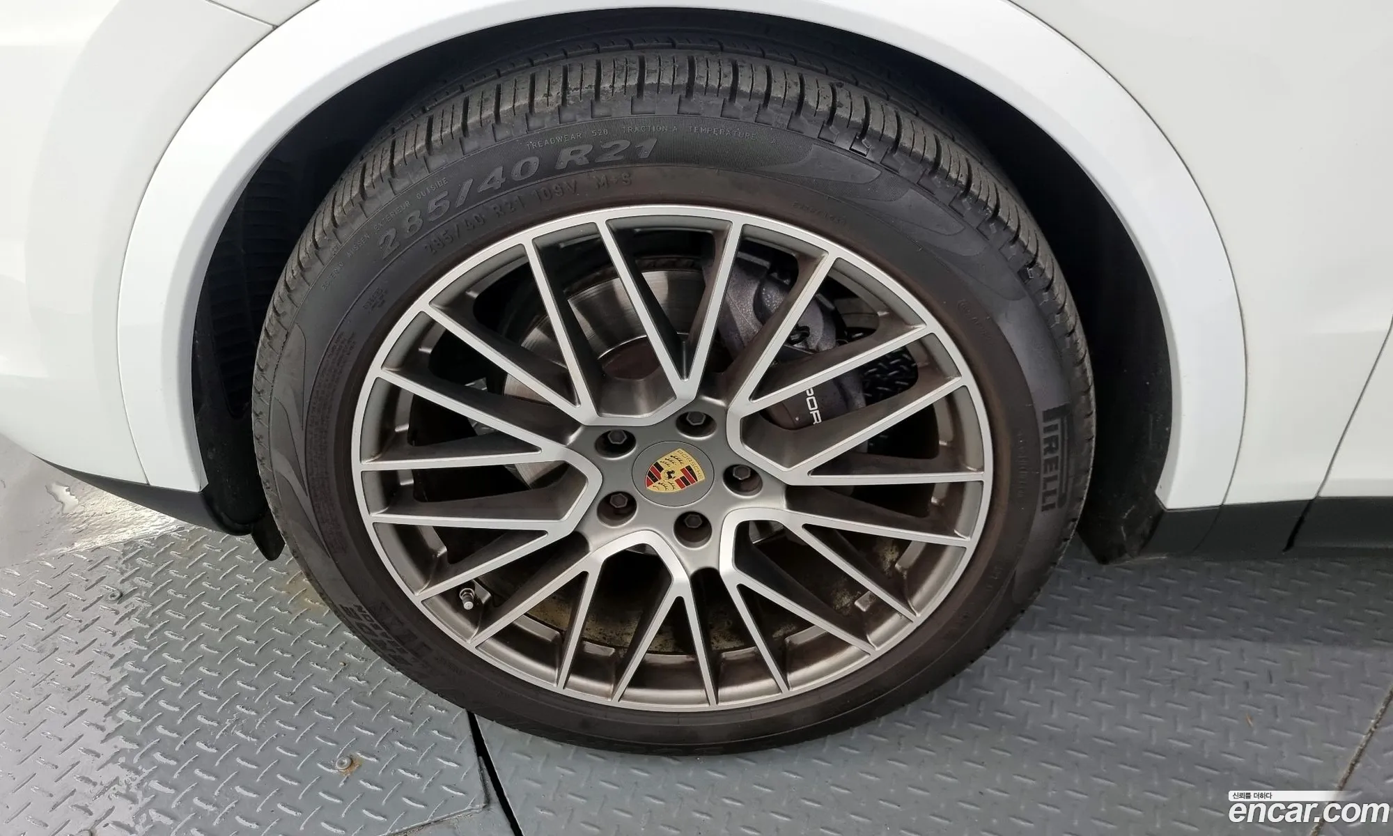 Porsche Cayenne 2023 WP1BA29Y3PDA37085 — 18