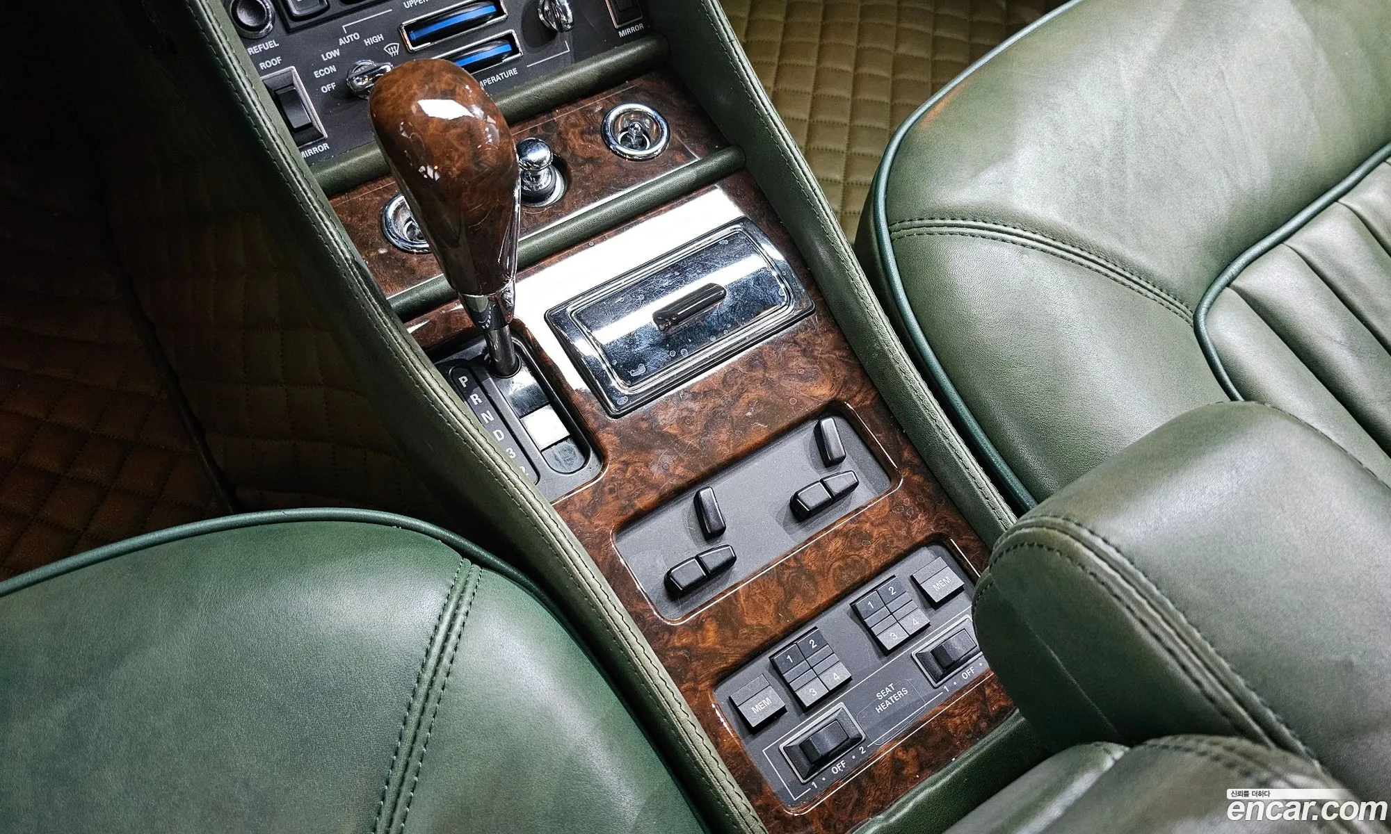 Bentley Brooklands 1993 SCBZE02D — 17