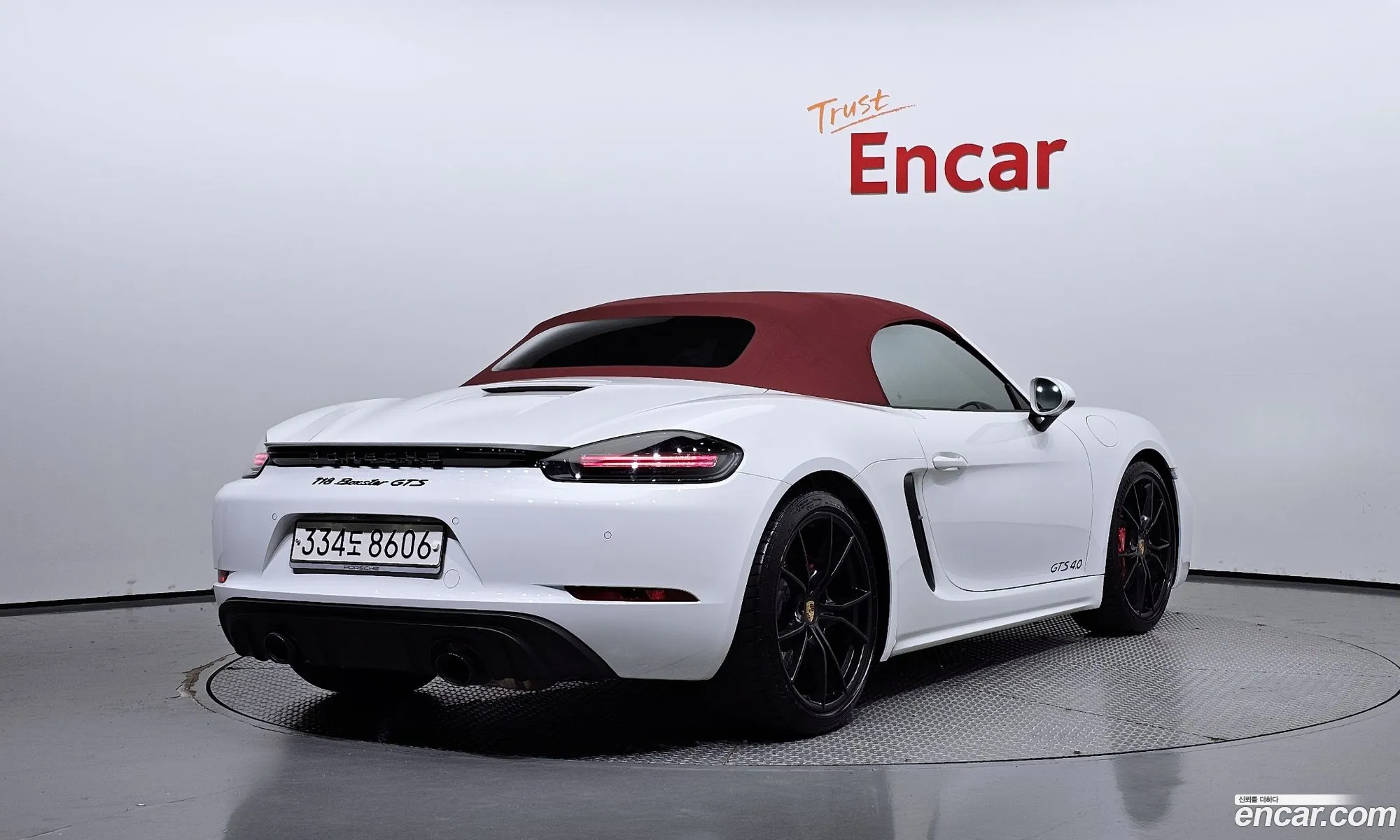 Porsche 718 Boxster 2023 WP0CD298111111111 — 17