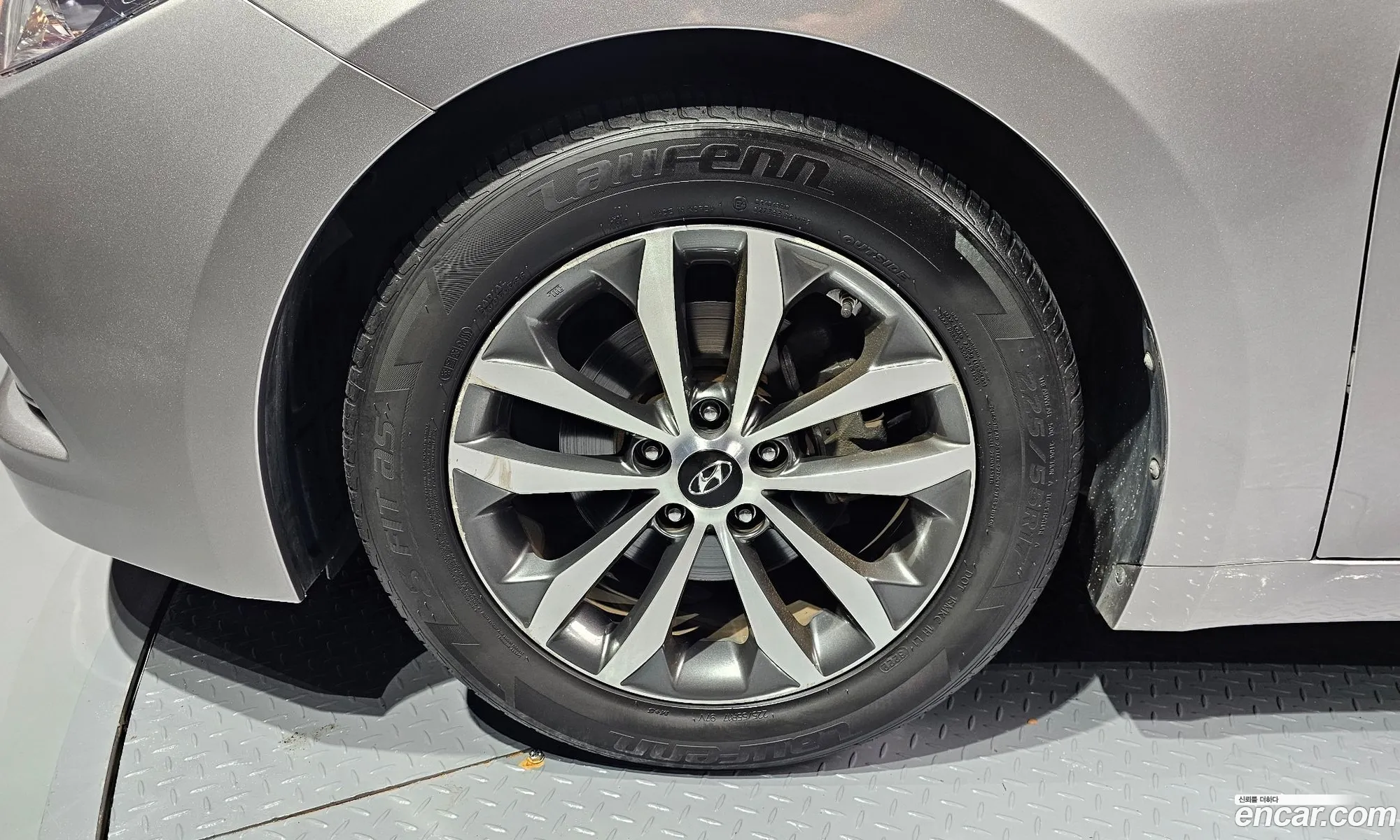 Hyundai Grandeur HG 2012 — 15