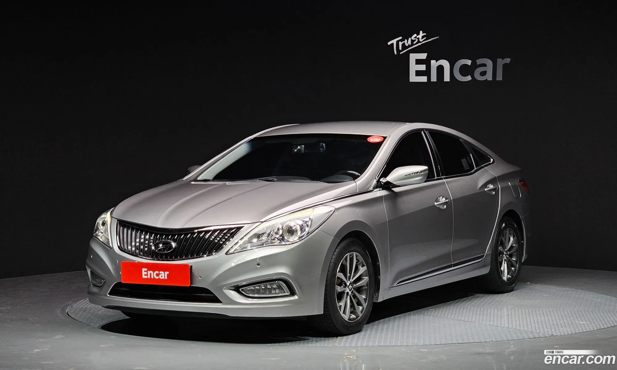 Hyundai Grandeur HG 2012 — 18