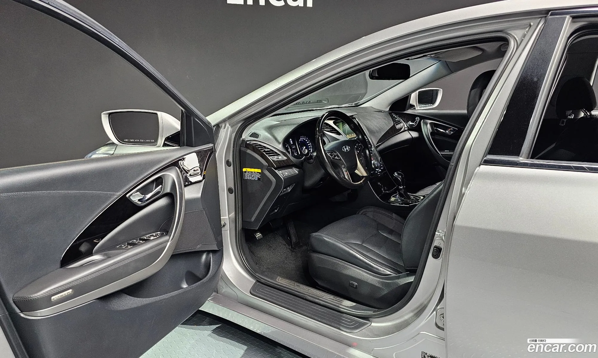 Hyundai Grandeur HG 2012 — 3