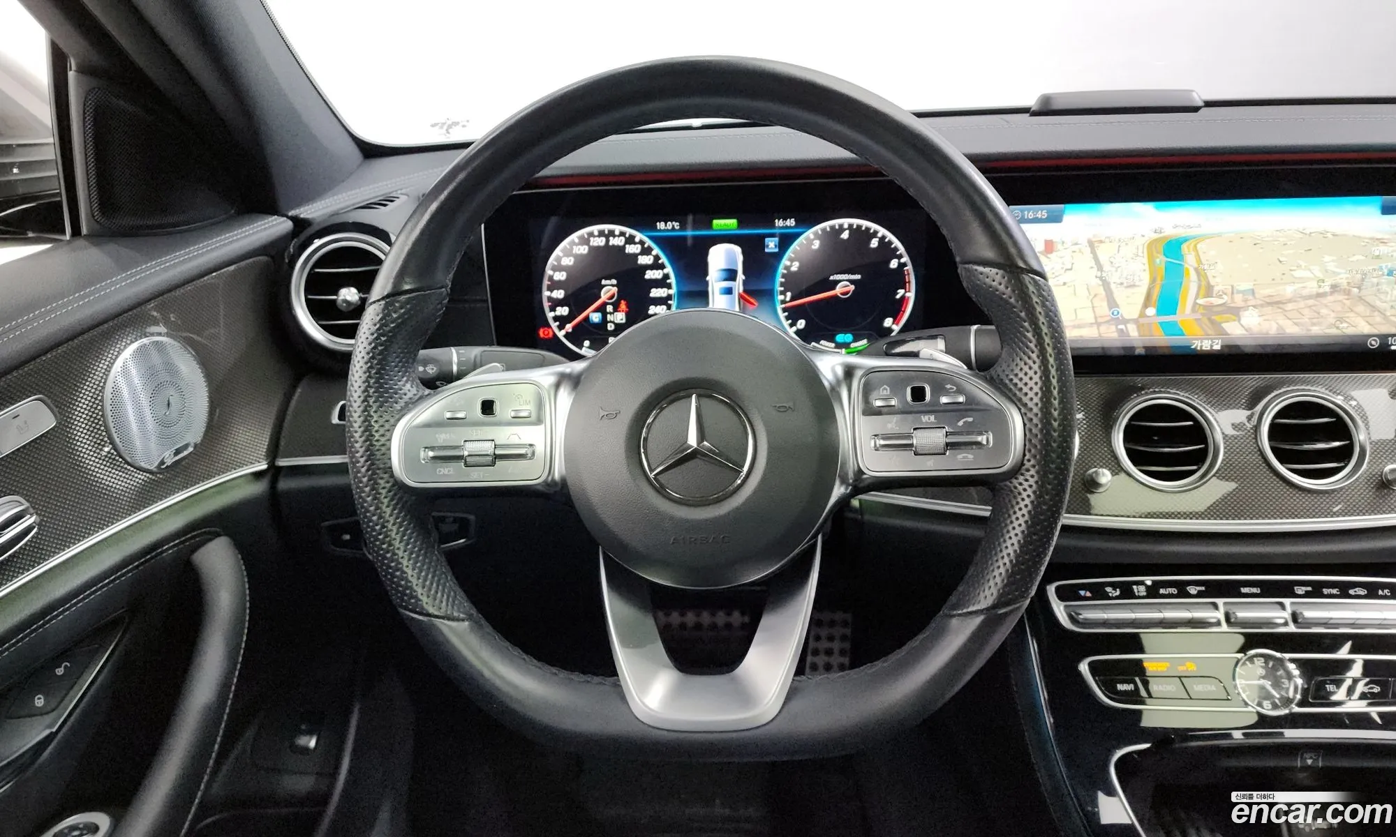 Mercedes-Benz E-Class W213 2019 WDDZF8GB4KA567049 — 11