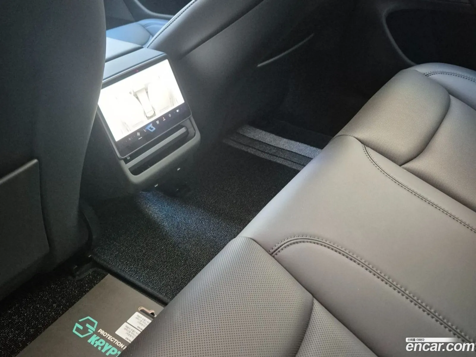 Tesla Model 3 2024 — 3