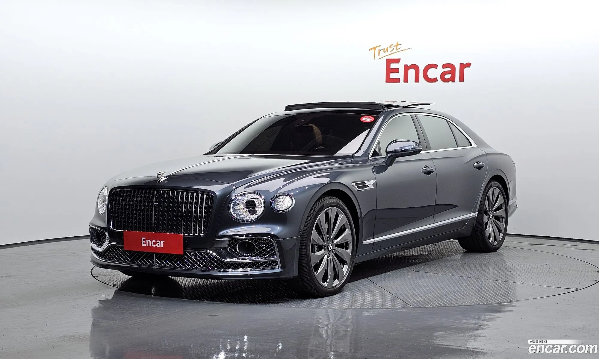 Bentley Flying Spur 2021 11111111111111111 — 20