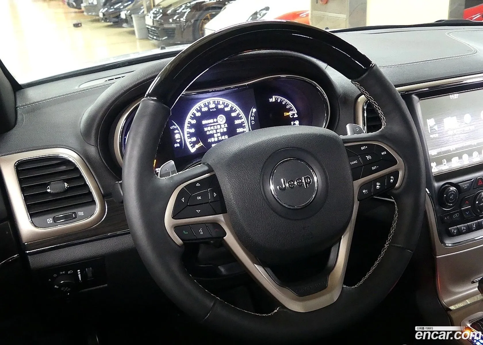 Jeep Grand Cherokee 2017 — 3