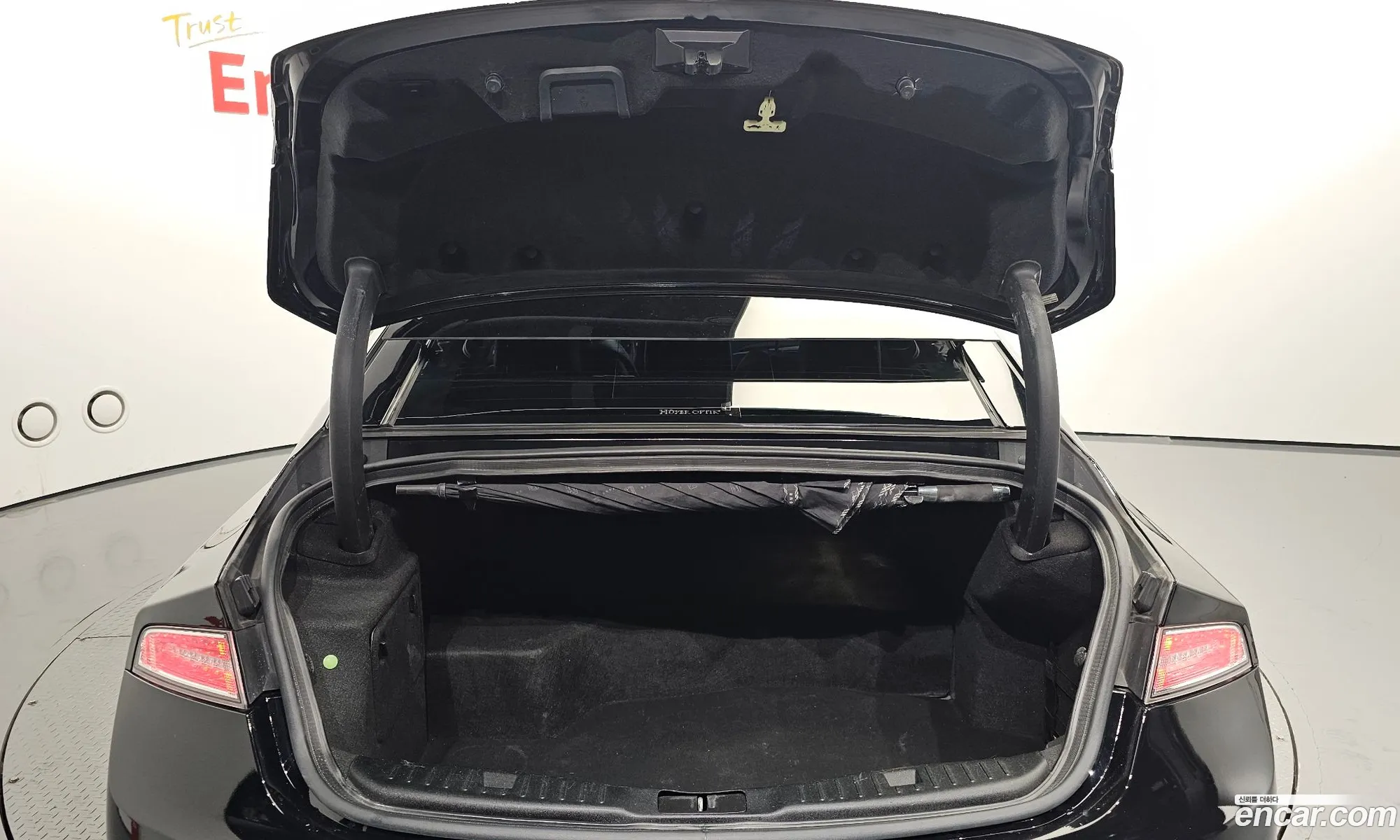 Lincoln MKZ 2017 3LN6L5MU9HR621773 — 7