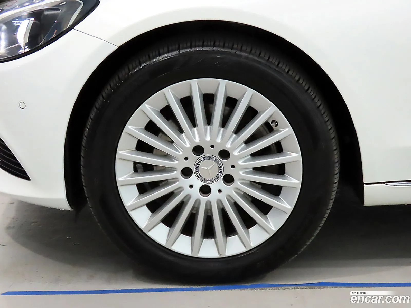 Mercedes-Benz C-Class W205 2015 — 2