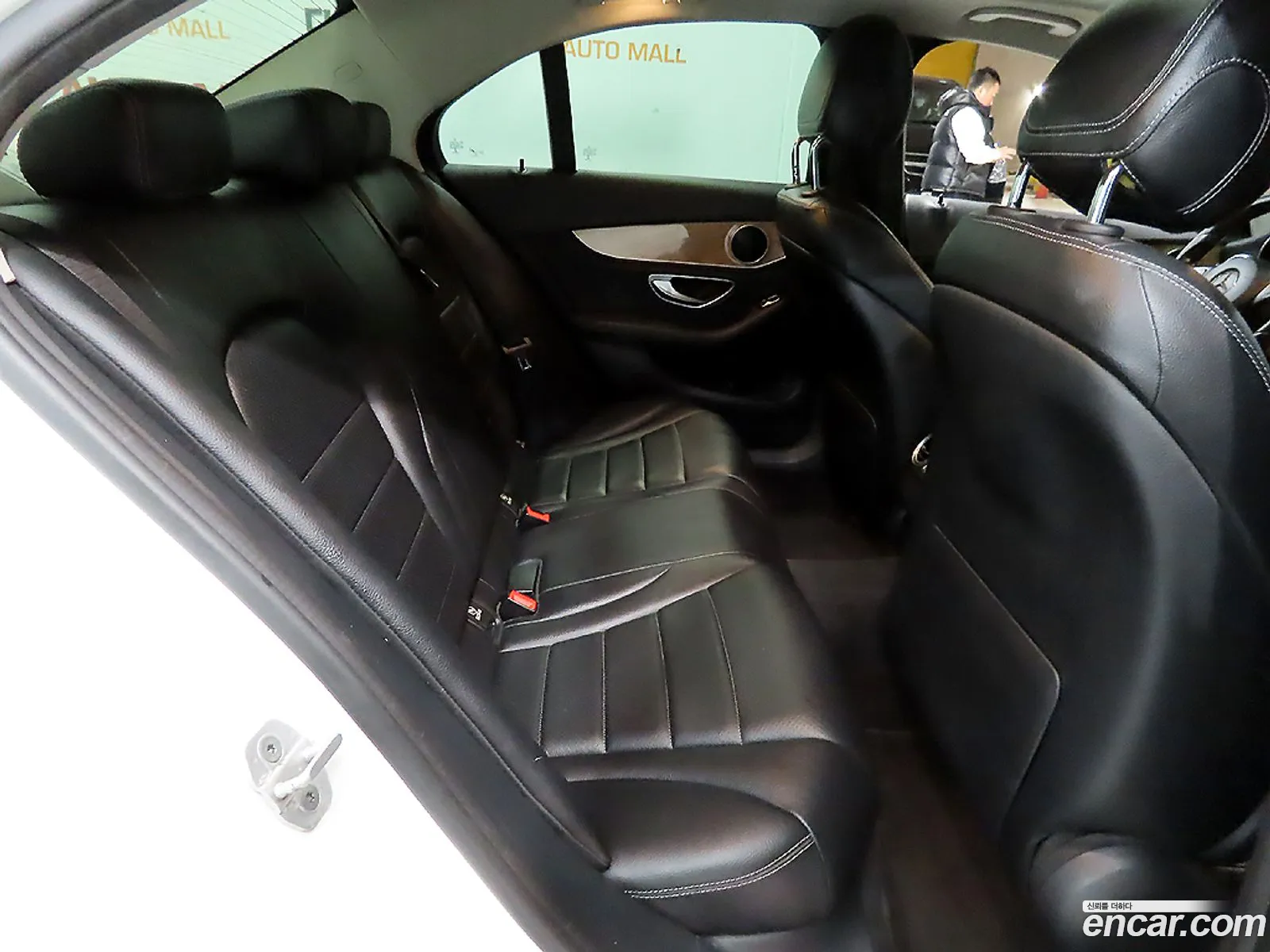 Mercedes-Benz C-Class W205 2015 — 18