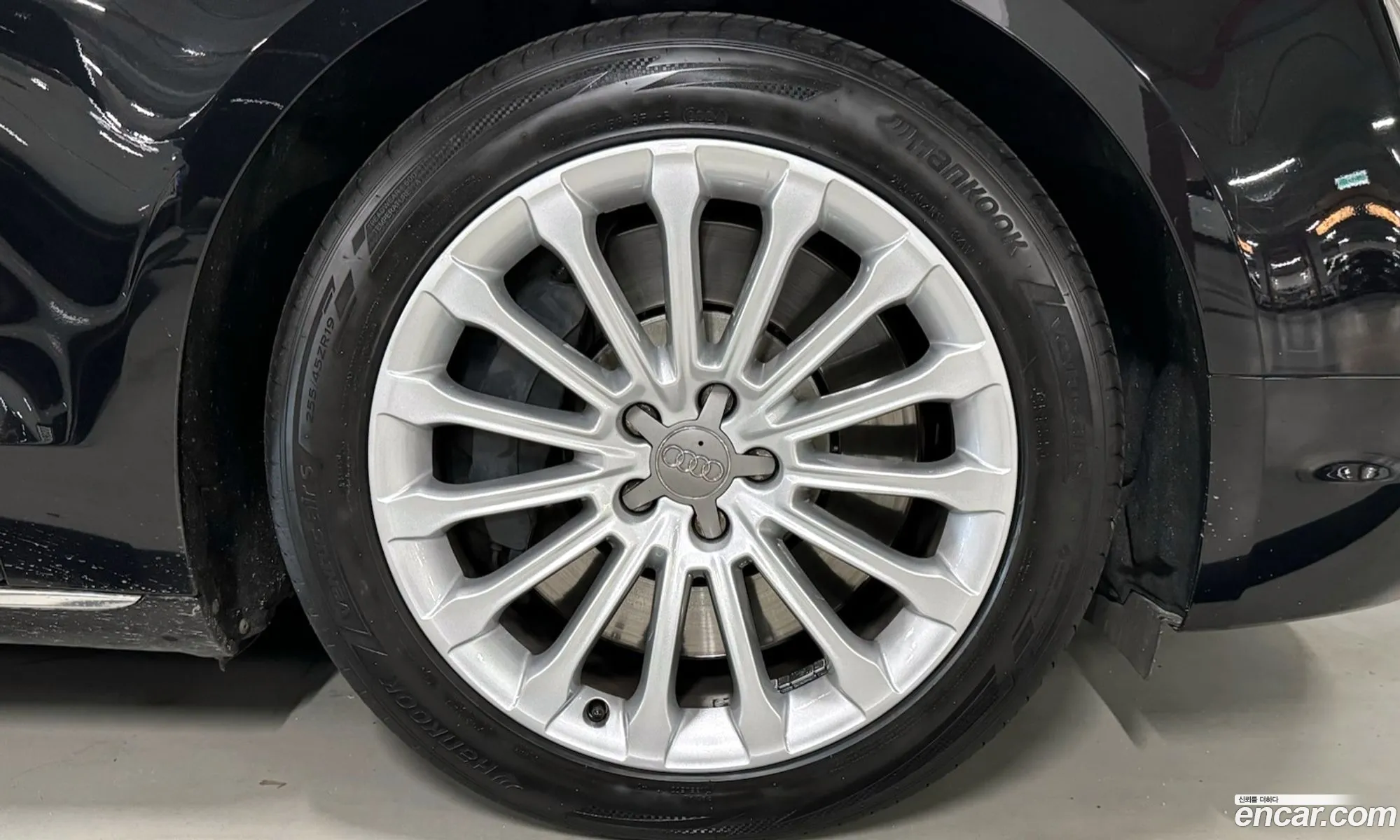 Audi A8 2011 WAUZZZ4H9CN002254 — 11