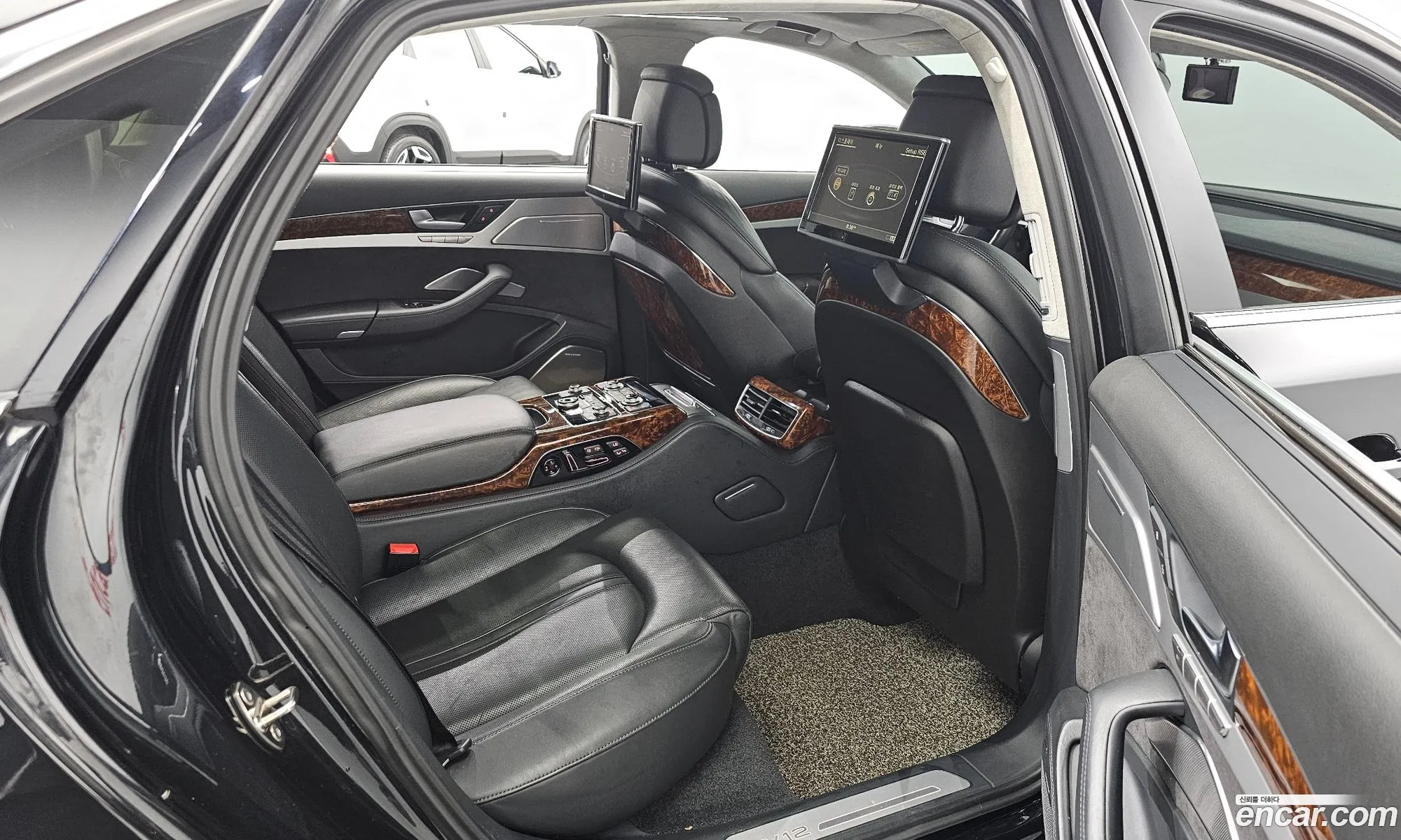 Audi A8 2011 WAUZZZ4H9CN002254 — 5