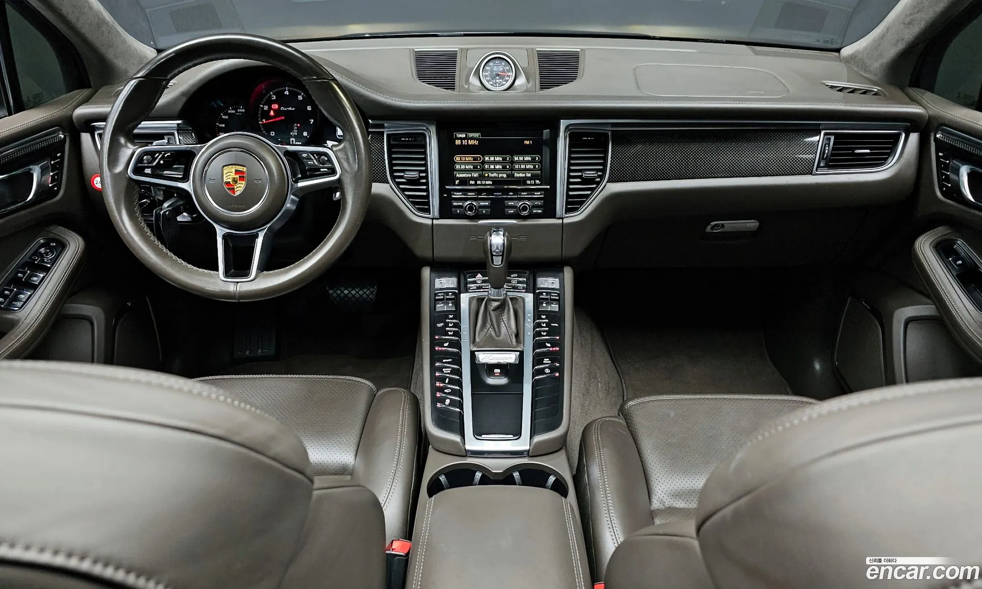 Porsche Macan 2014 WP1AF2957FLB95162 — 19