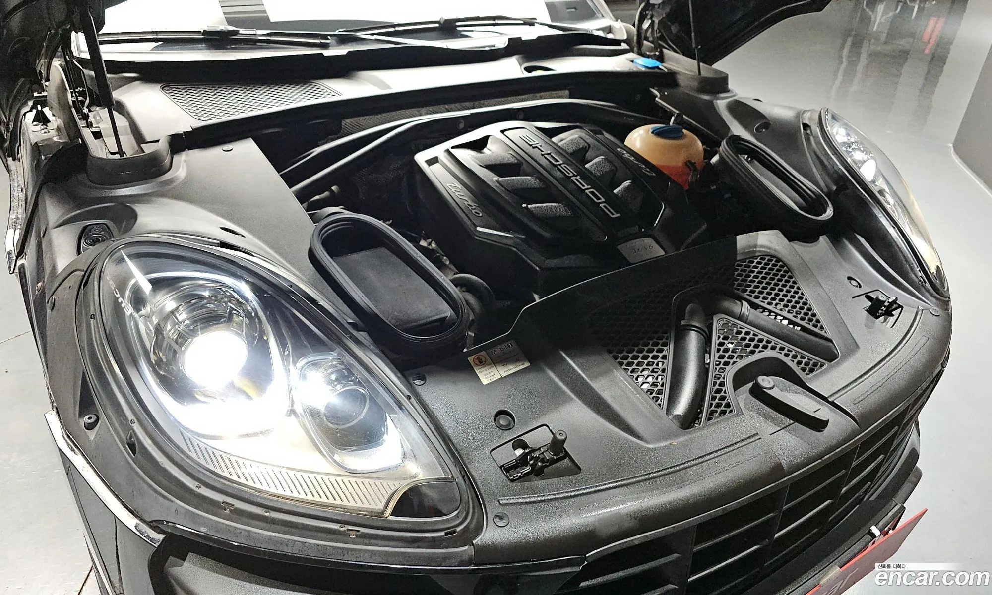 Porsche Macan 2014 WP1AF2957FLB95162 — 11