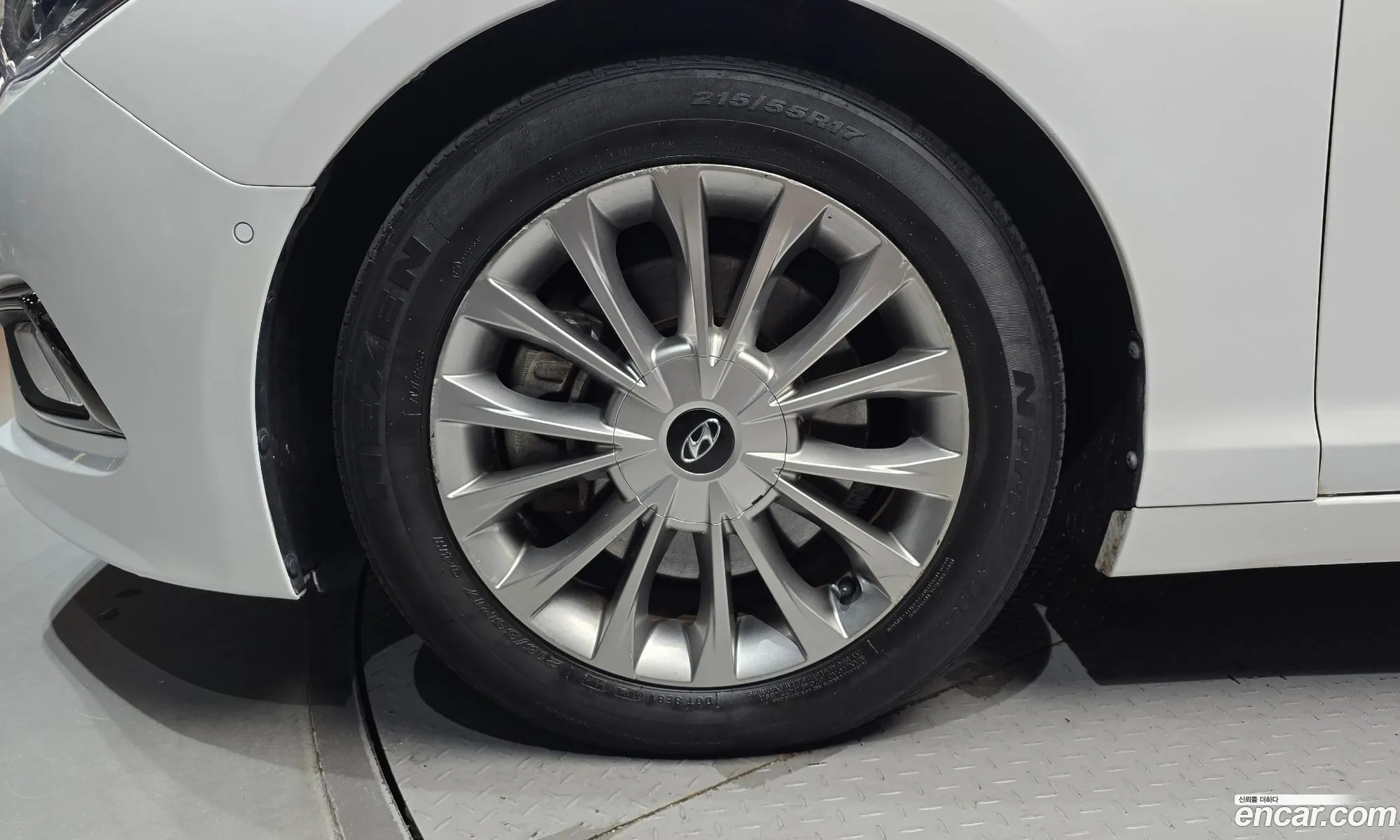 Hyundai LF Sonata 2014 — 2