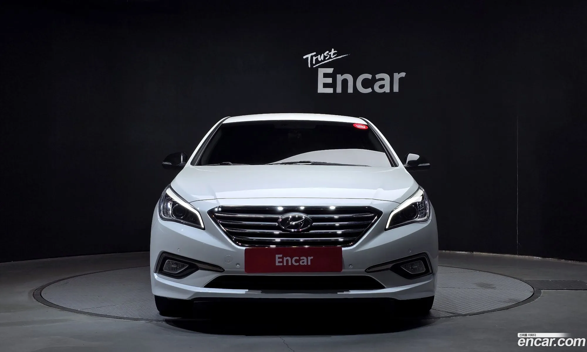 Hyundai LF Sonata 2014 — 15